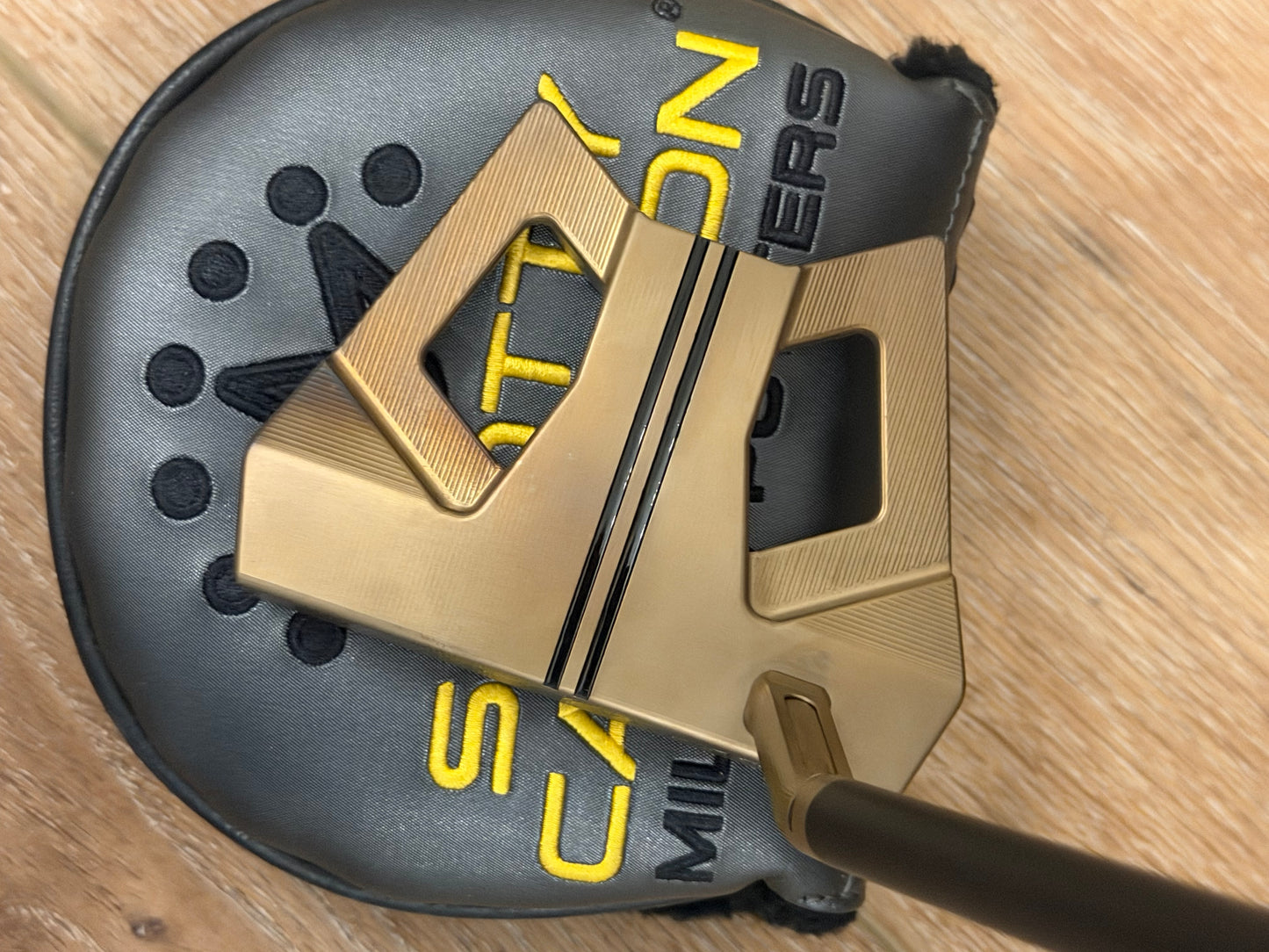 Beautiful torched 2025 phantom x9.5 (mint/new) + candy green + black shaft