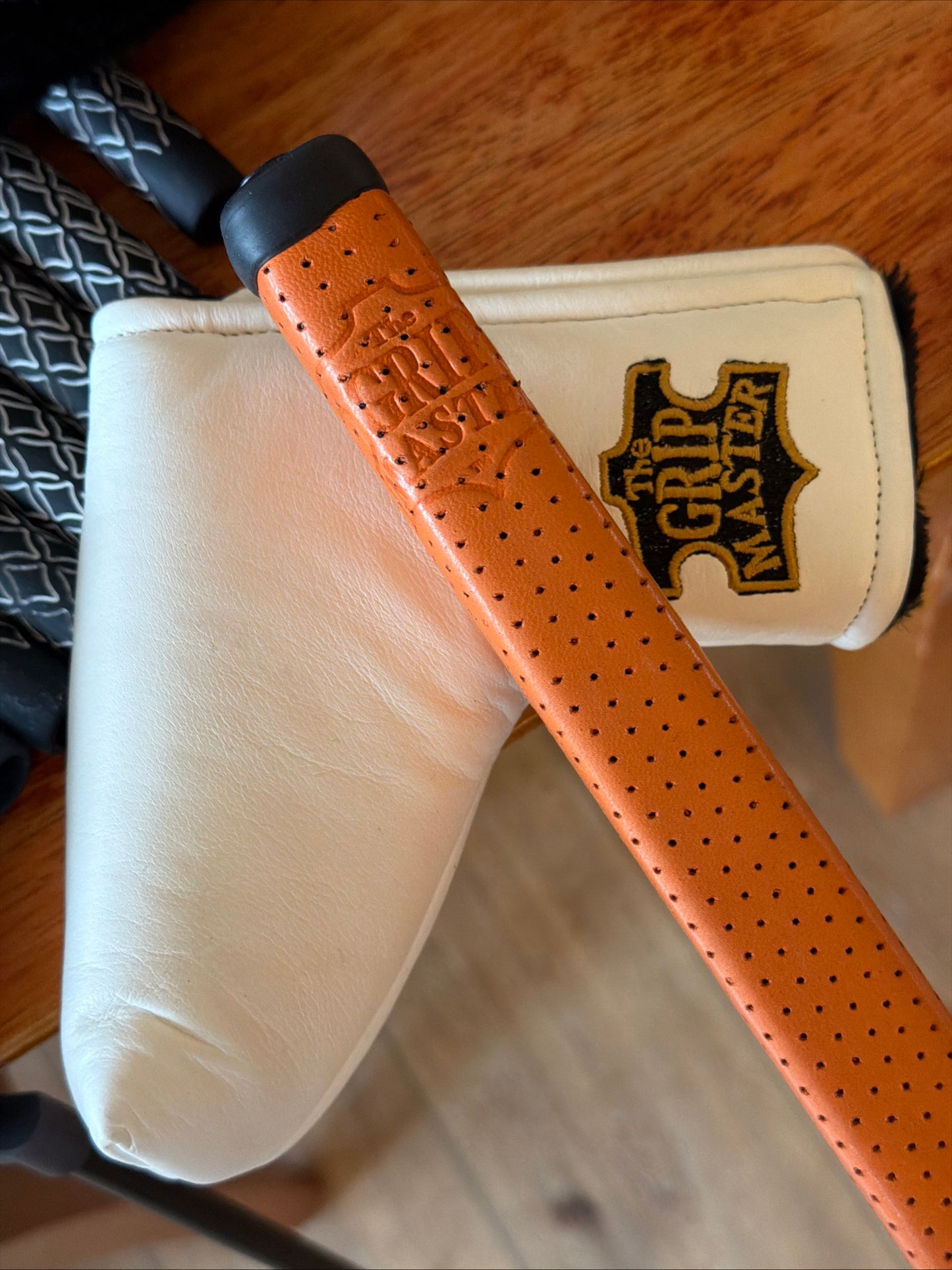Laguna Select Gun Blue / Tangerine with Gripmaster grip/ HC 34.5”