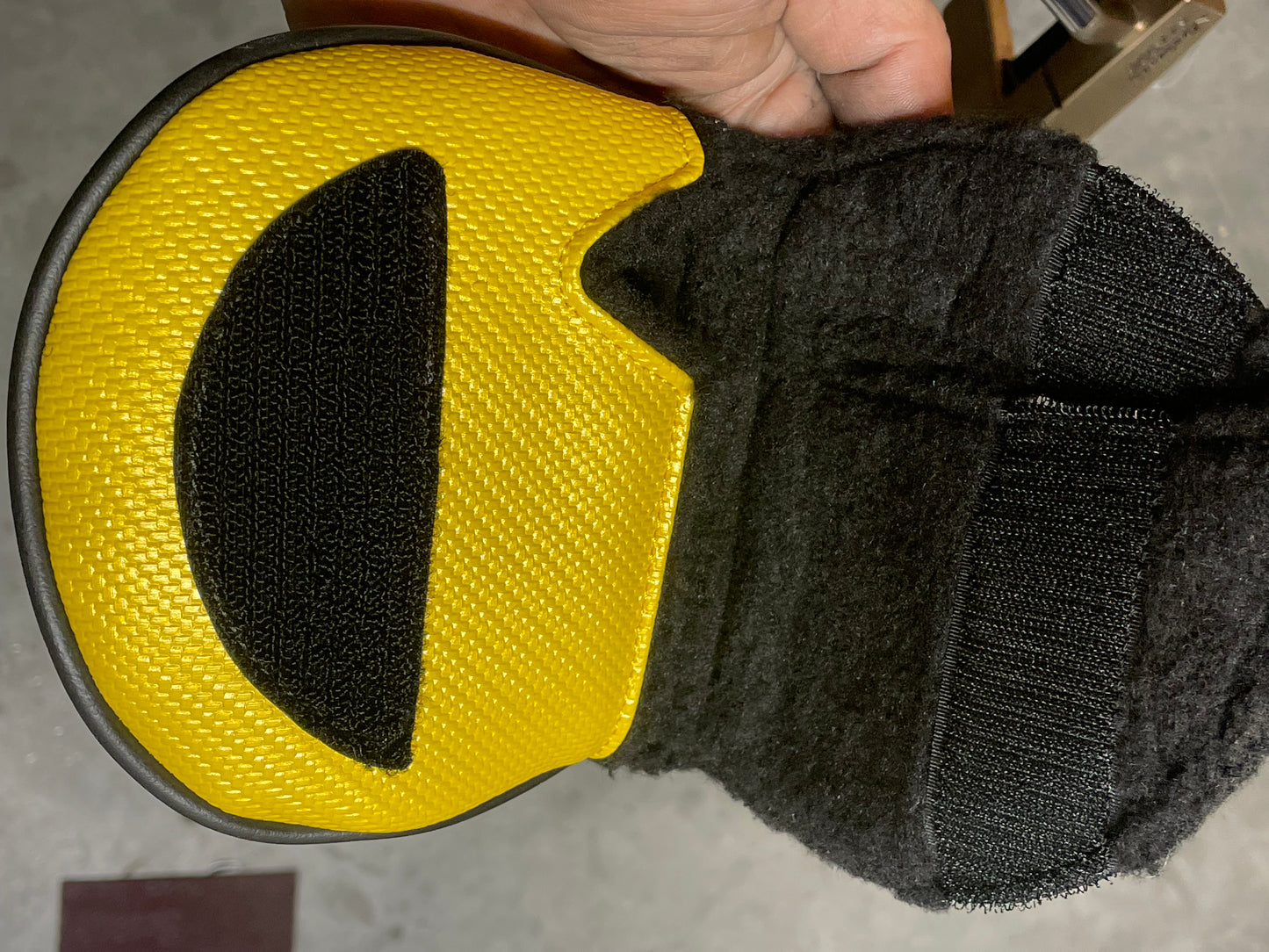 Deep Chromatic Bronze Phantom x5.5 + gloss black fill @35” NEW