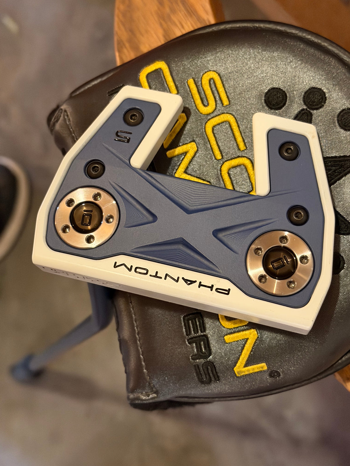 (New) Scotty Cameron phantom x5 navy / snow / smoke custom 35”