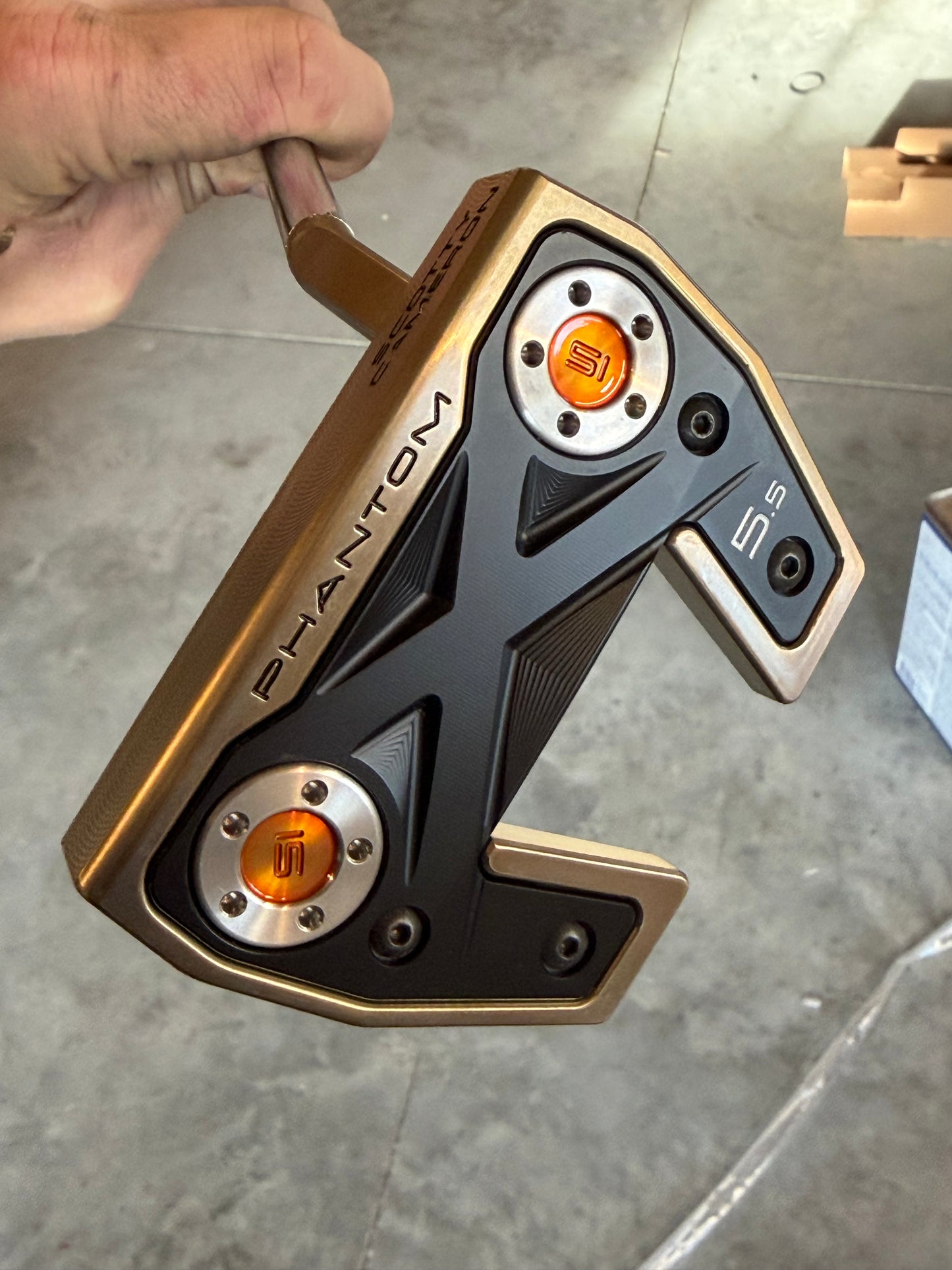 Candy Orange! Phantom X 5.5 New with cover 34”