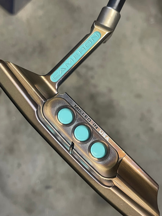 Scotty Cameron Newport 2+ Torch NEW  34.5"
