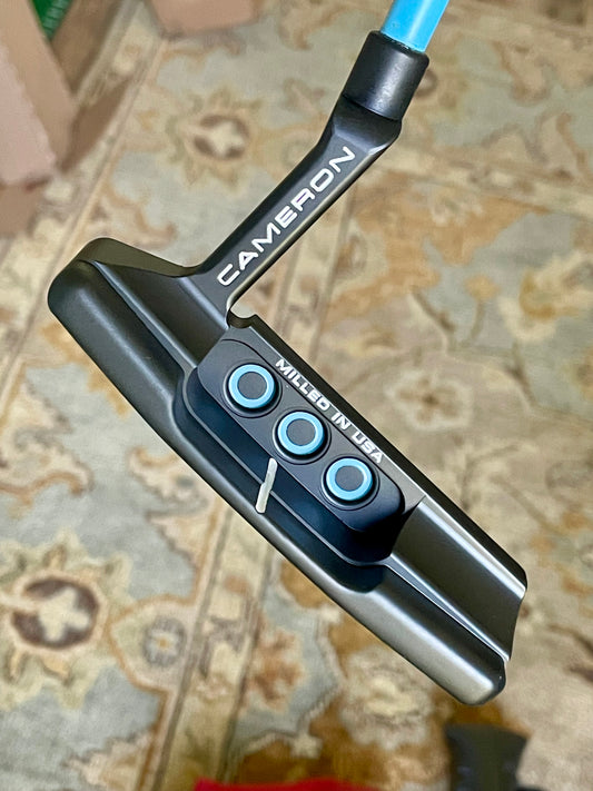 Special Select Newport 2 Blackout / UNC Blue