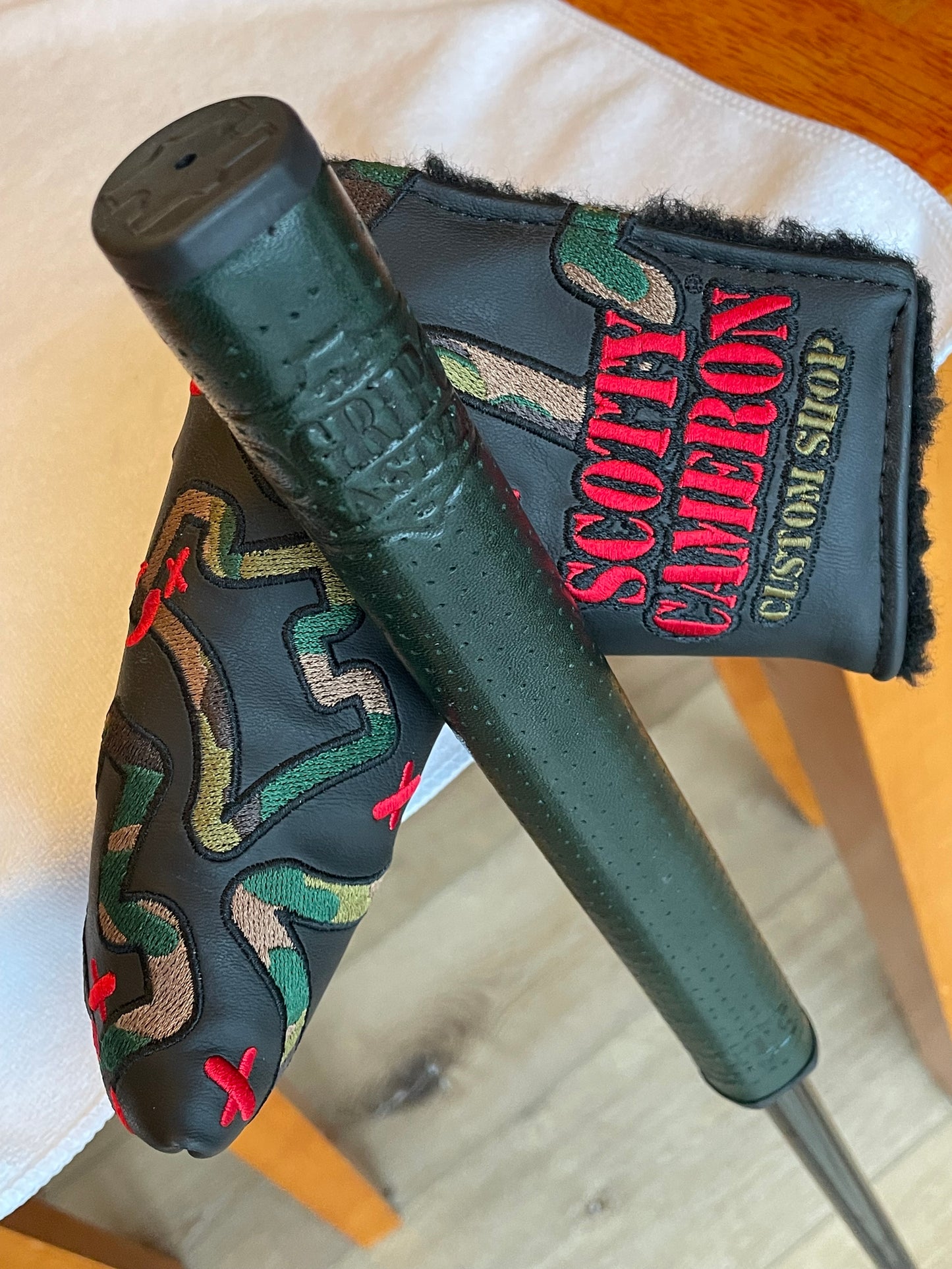 2016 Newport Select -  KBS and Illusive CAMO DOGS Gallery Headcover :) 35"