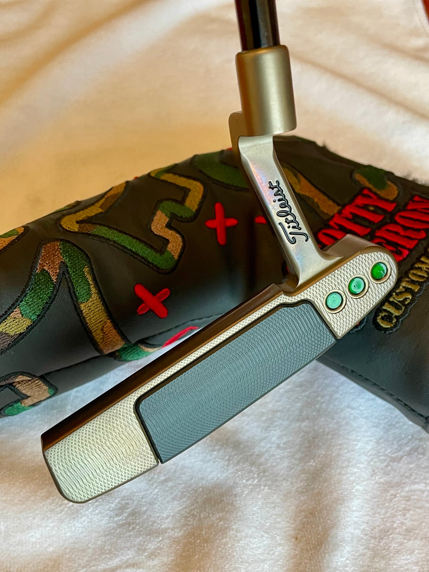 2016 Newport Select -  KBS and Illusive CAMO DOGS Gallery Headcover :) 35"