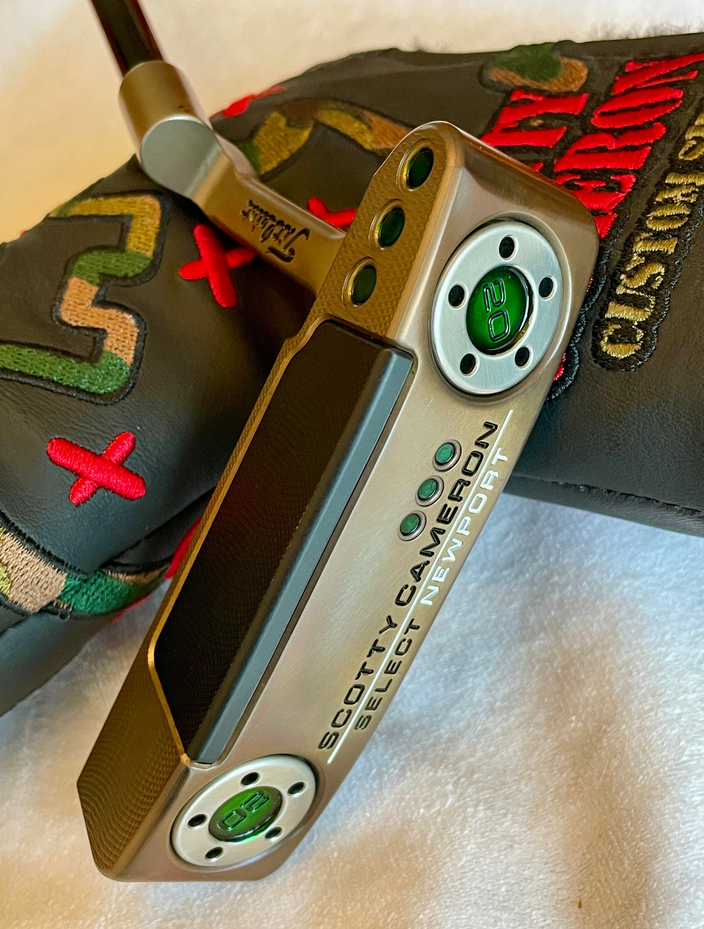 2016 Newport Select -  KBS and Illusive CAMO DOGS Gallery Headcover :) 35"