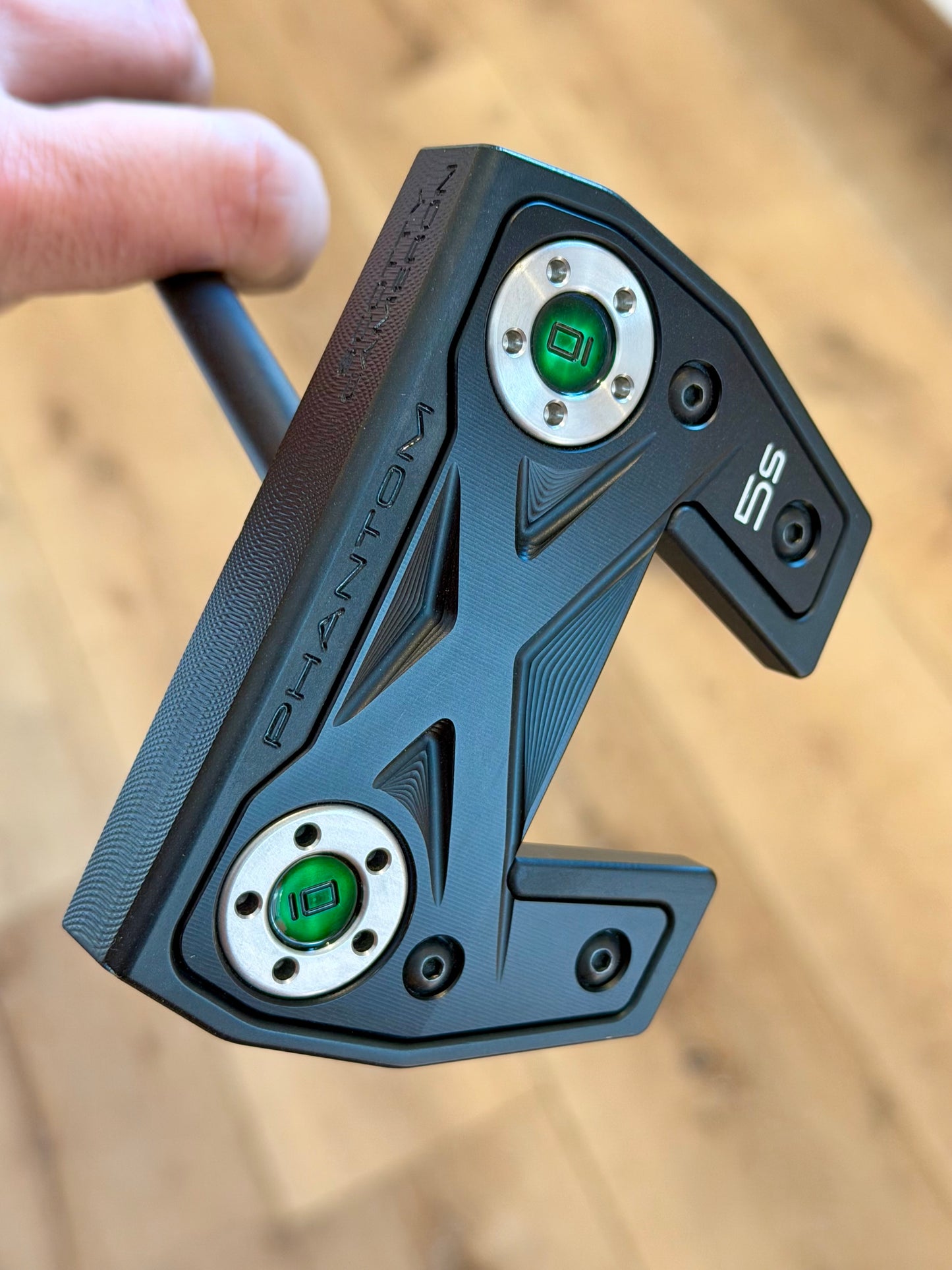 New phantom x5S 34” - black on black with chrome, candy green + kangaroo!