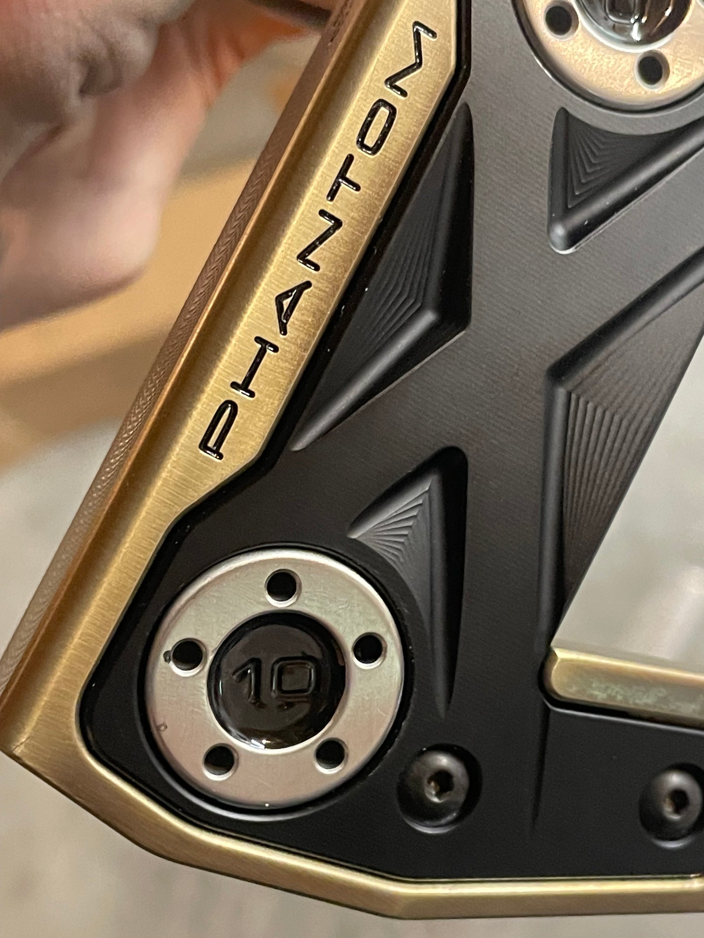 Deep Chromatic Bronze Phantom x5.5 + gloss black fill @35” NEW