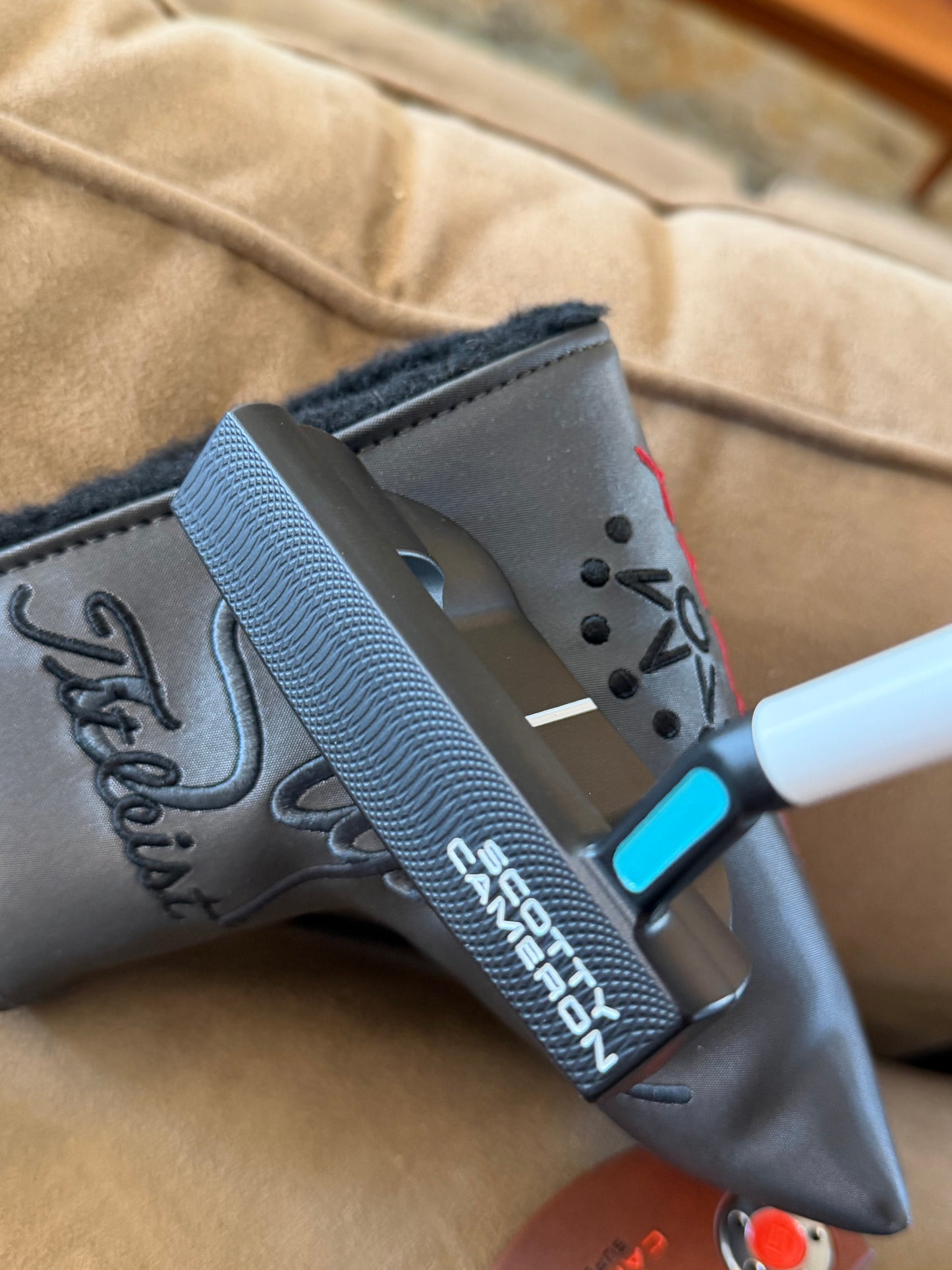 New Tiffany/black fastback 1.5 35”