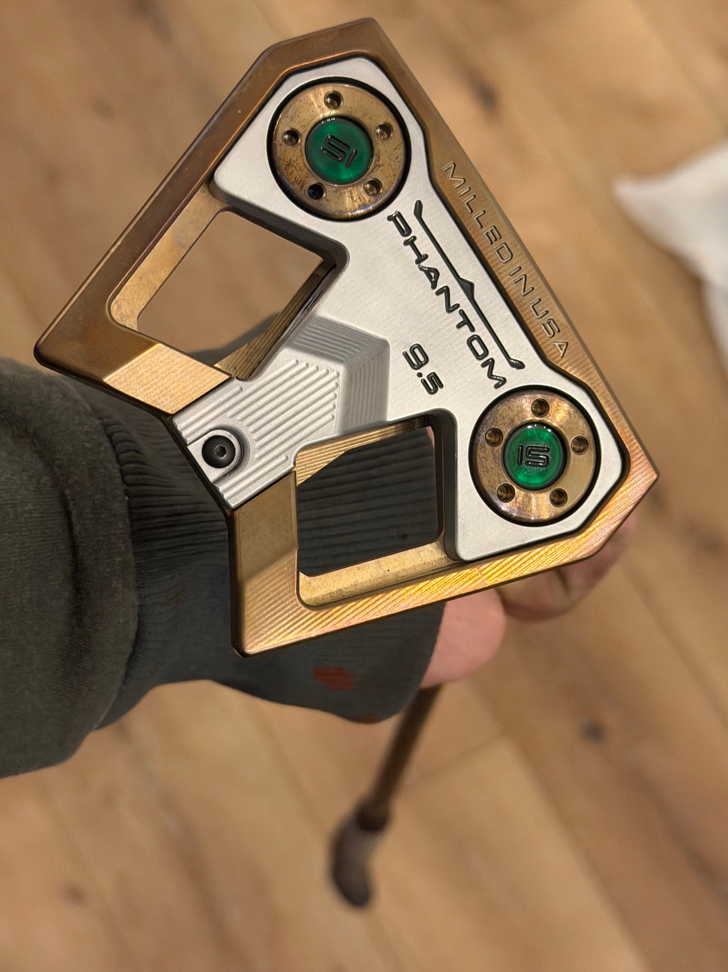 Beautiful torched 2025 phantom x9.5 (mint/new) + candy green + black shaft