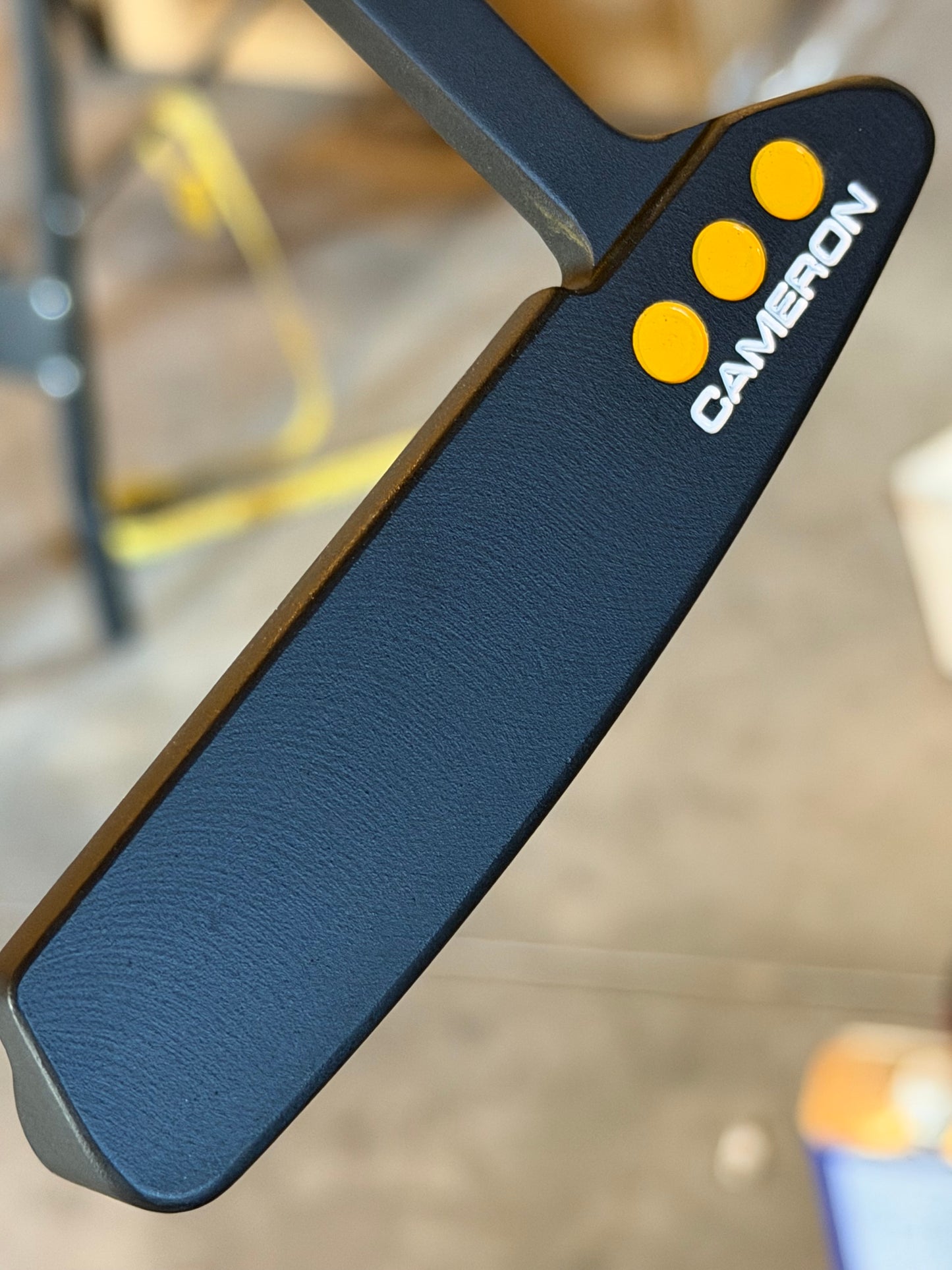 Studio Select Scotty Cameron Newport 2 - black/yellow custom 35”