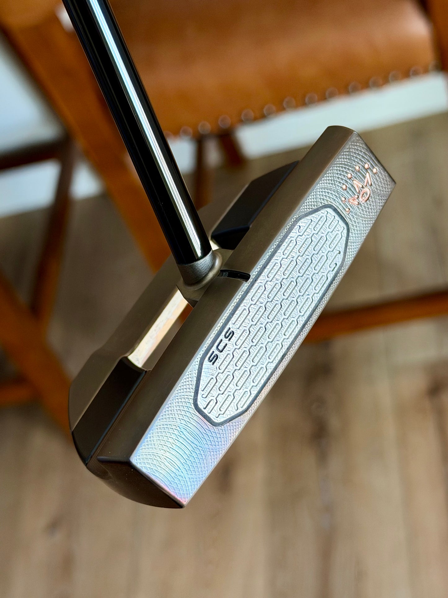 Oil Can Fastback OC - 34” - copper fills / black screws - new!
