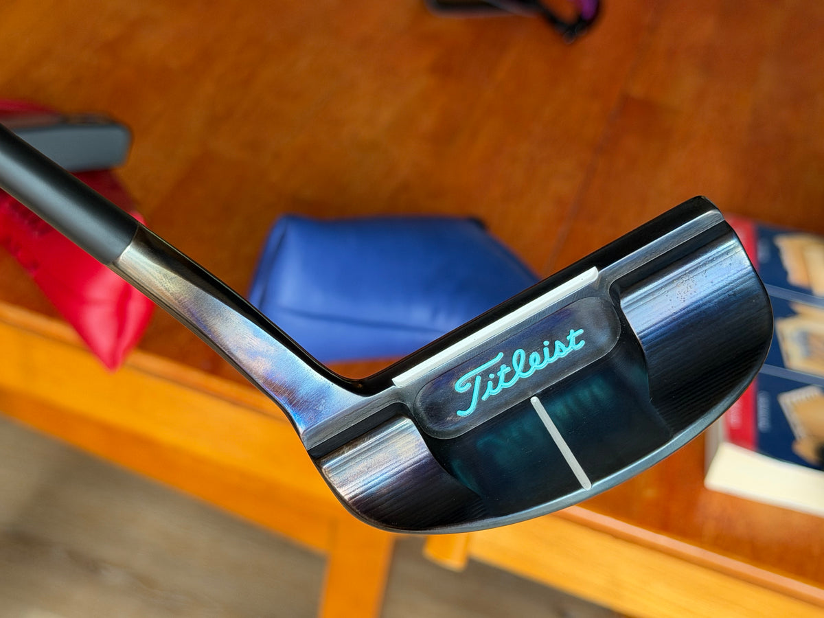 Scotty Cameron pro platinum Del Mar 3.5 Blue Oil Can 34.5”