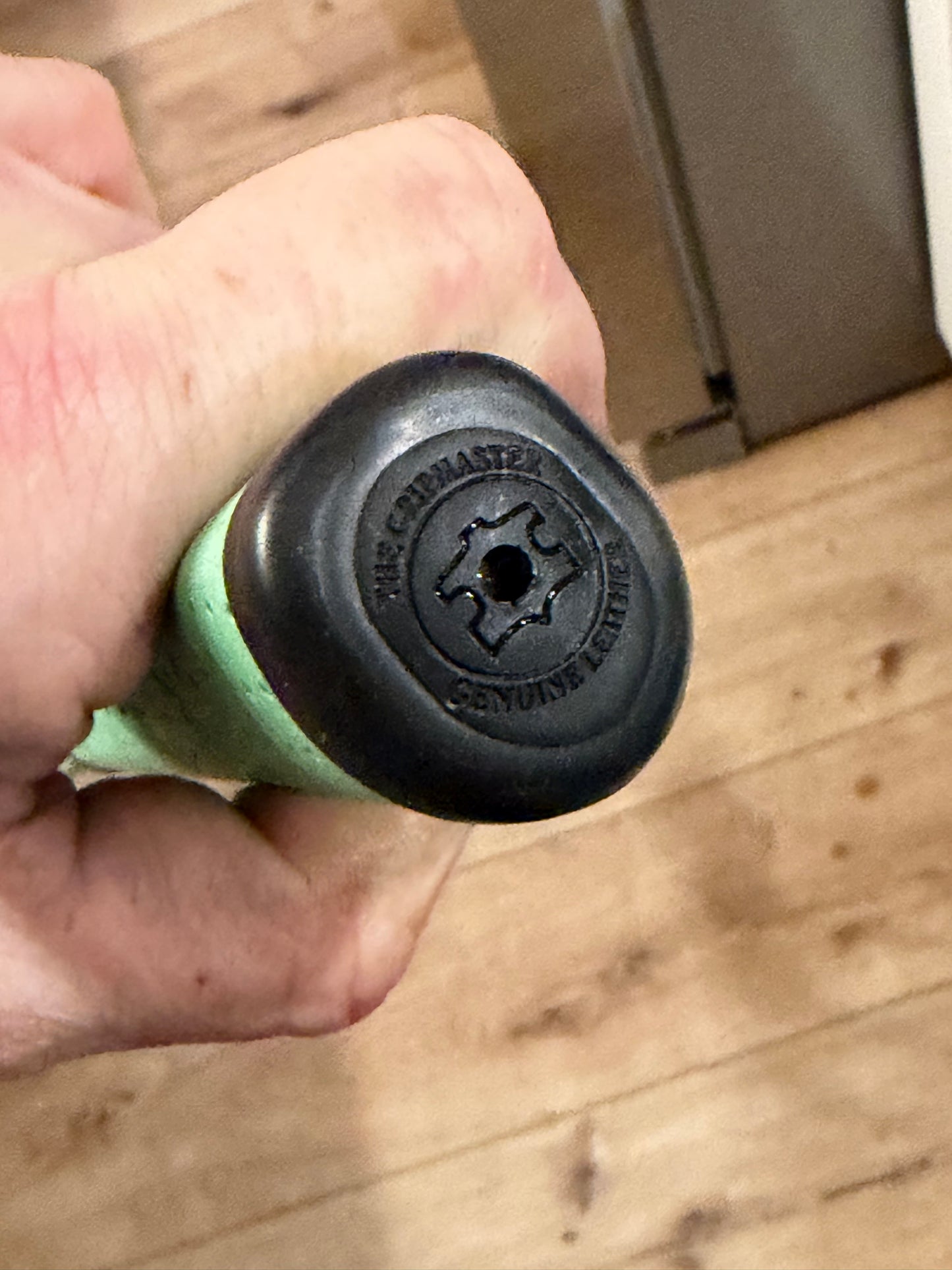 Anodized Green fastback 1.5 (mint) w/ kangaroo + black shaft