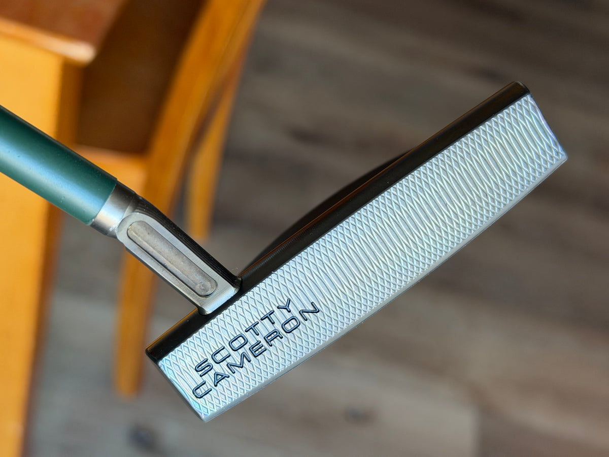 Gorgeous LEFTY Scotty Cameron GoLo 6.5 oil can Candy green + leather 34”