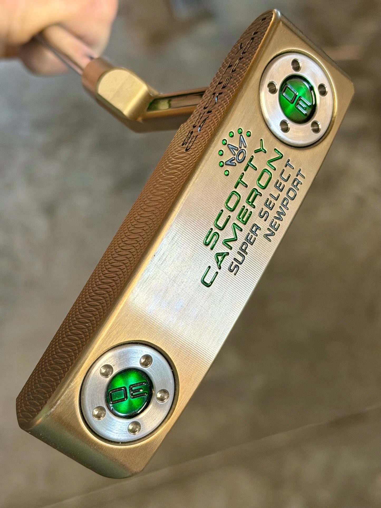 New super select Newport - Oil Can with candy green 35”