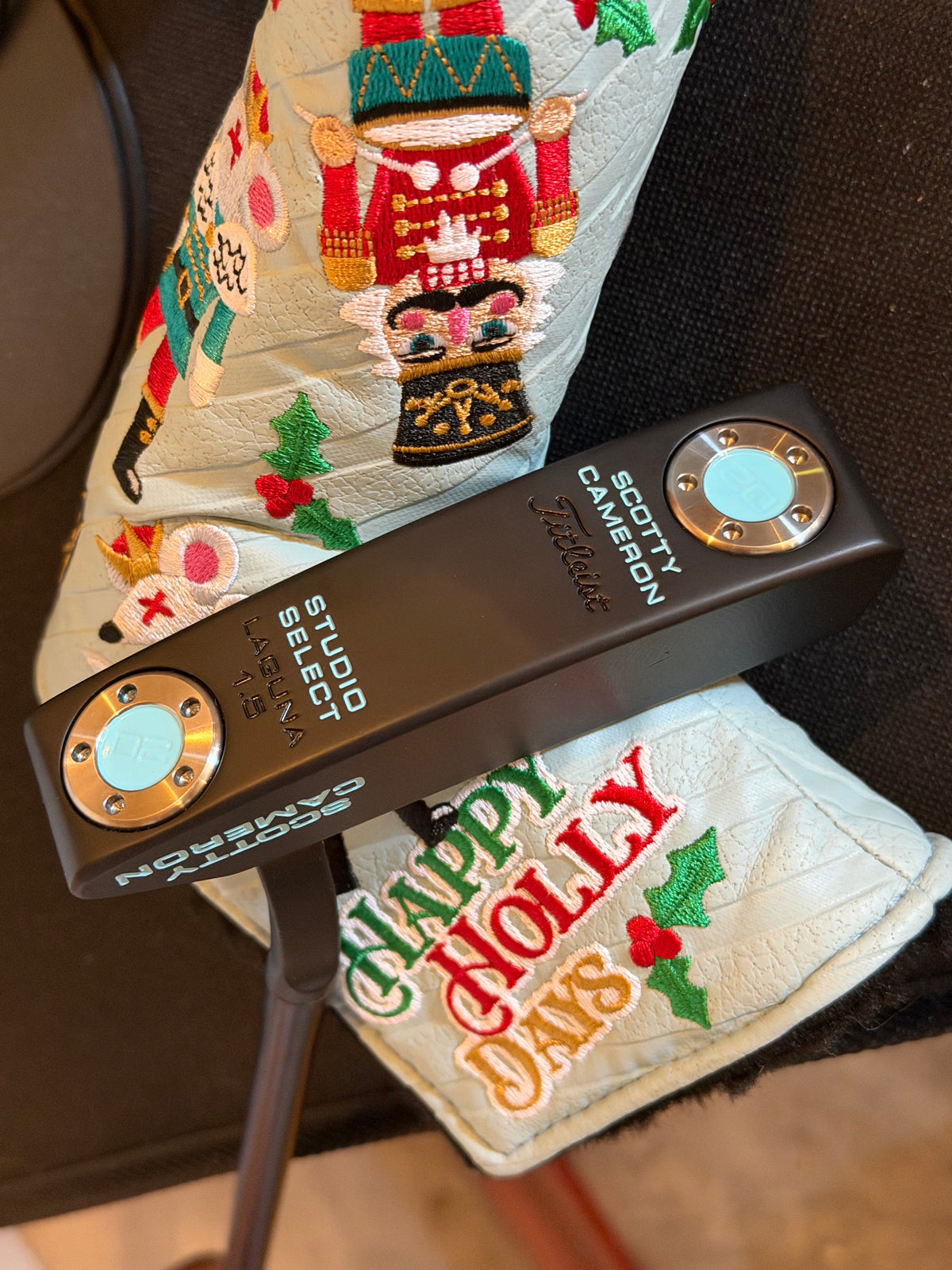 Scotty Cameron Select Laguna 1.5 - black/tiff 34.5” Holly Days
