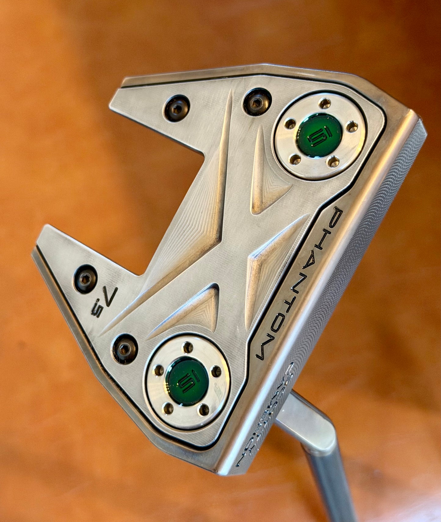 Phantom x7.5 (new) OilCan/aged Satin with candy green 34”