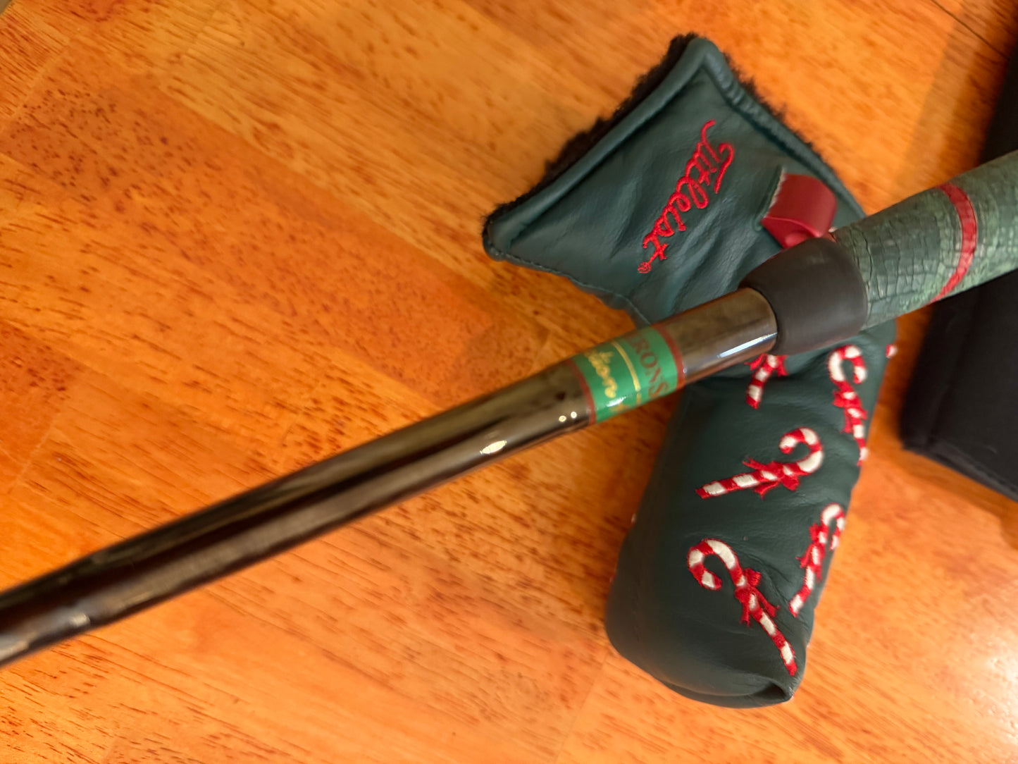 2002 (the first!) holiday limited (black pearl pro platinum Newport) NEW and original :)