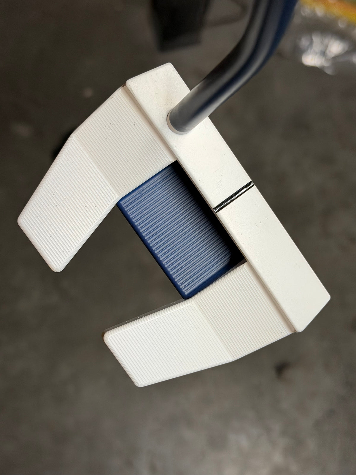 (New) Scotty Cameron phantom x5 navy / snow / smoke custom 35”