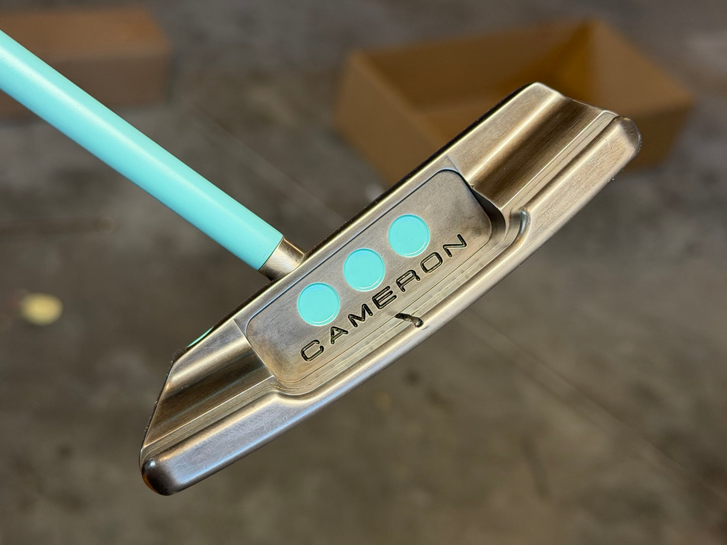 Newport 2.6 satin / Tiffany / Circle T weights + member cover 35”