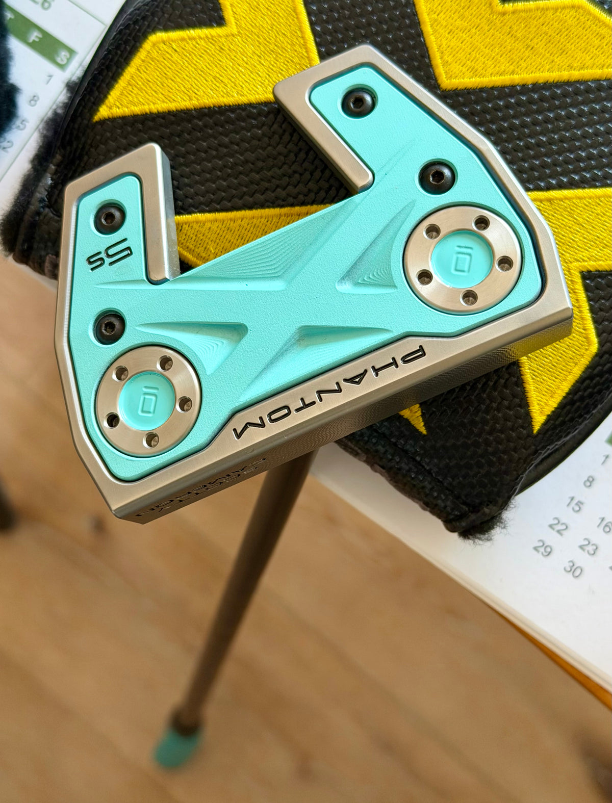 Scotty Cameron phantom X 5S tour satin / Tiffany / KBS + leather 35”