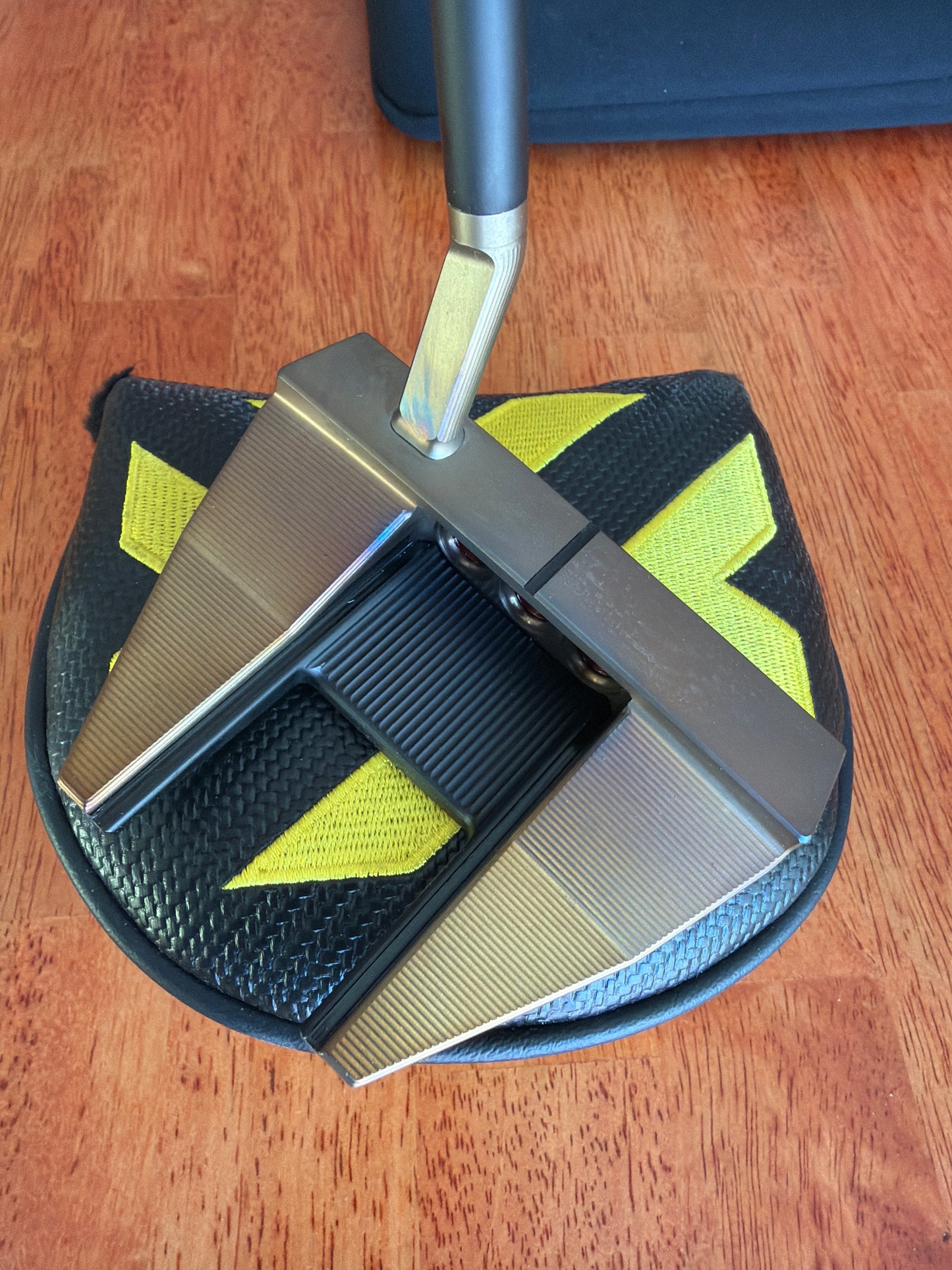 Torched twice - phantom x7.5 - totally repainted / candy red + black shaft 35”