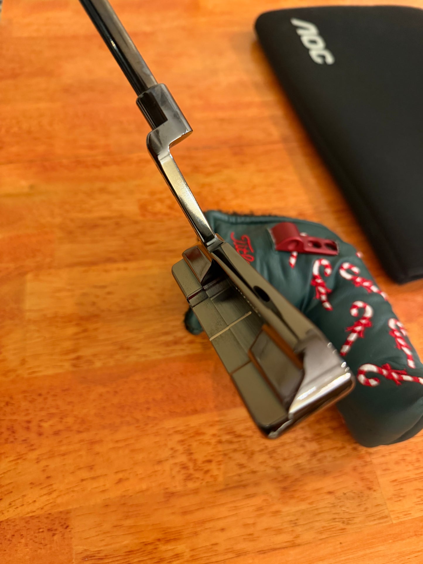 2002 (the first!) holiday limited (black pearl pro platinum Newport) NEW and original :)