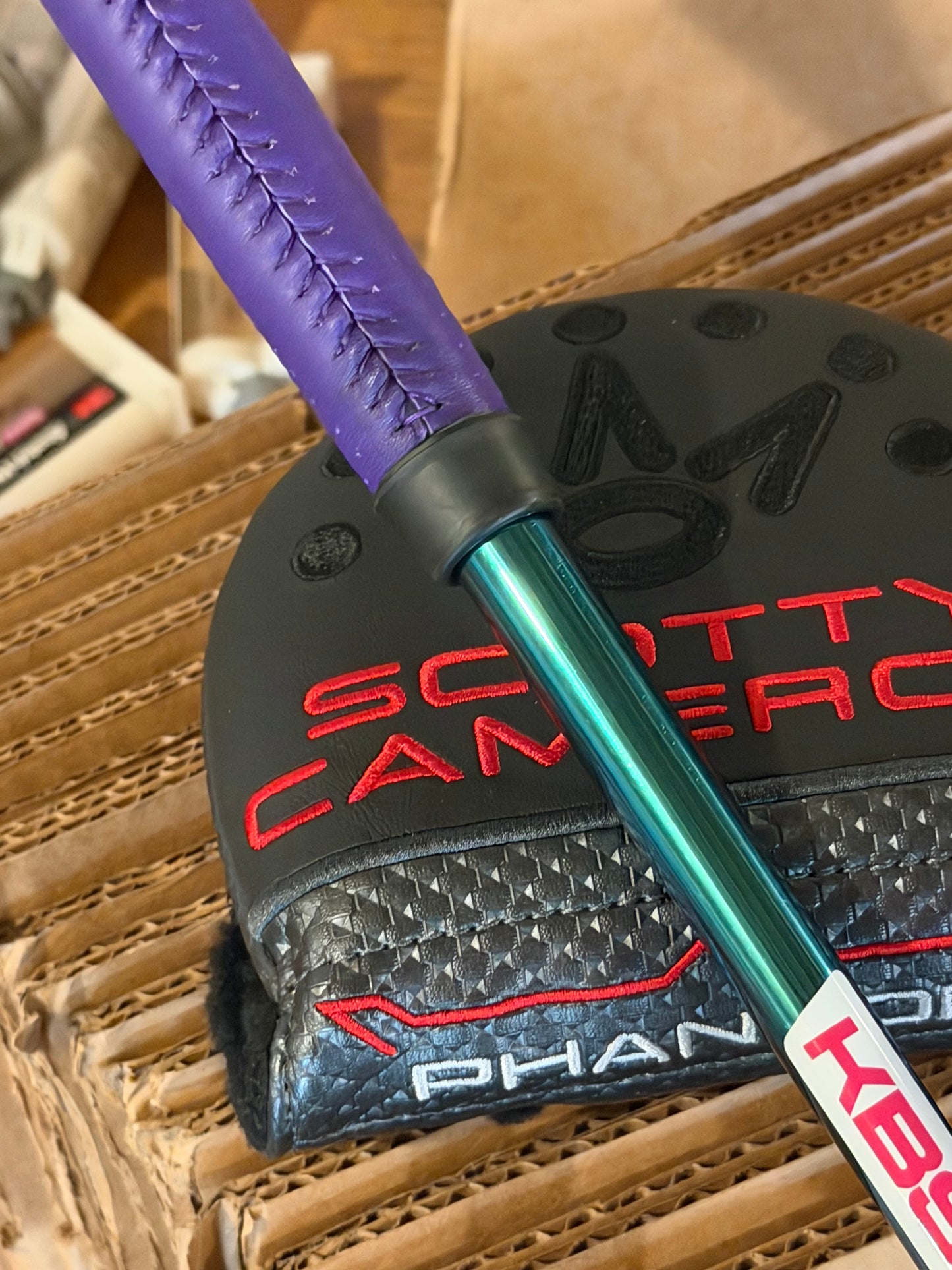 Scotty Cameron 2026 Phantom 5.2 candy purple + rainbow KBS + leather 34”