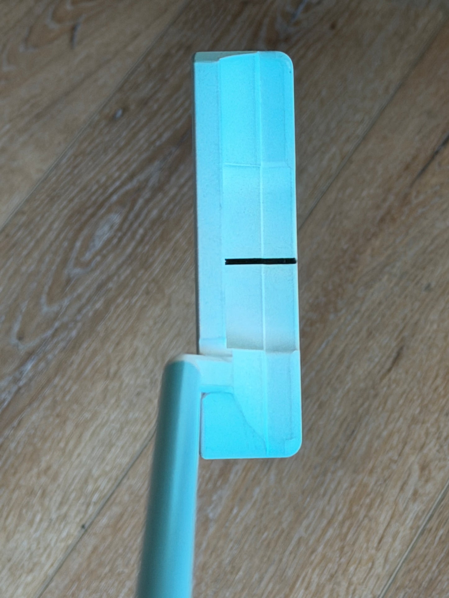 New special select Newport 2.5 Tiffany blue splash / color matched shaft 34”