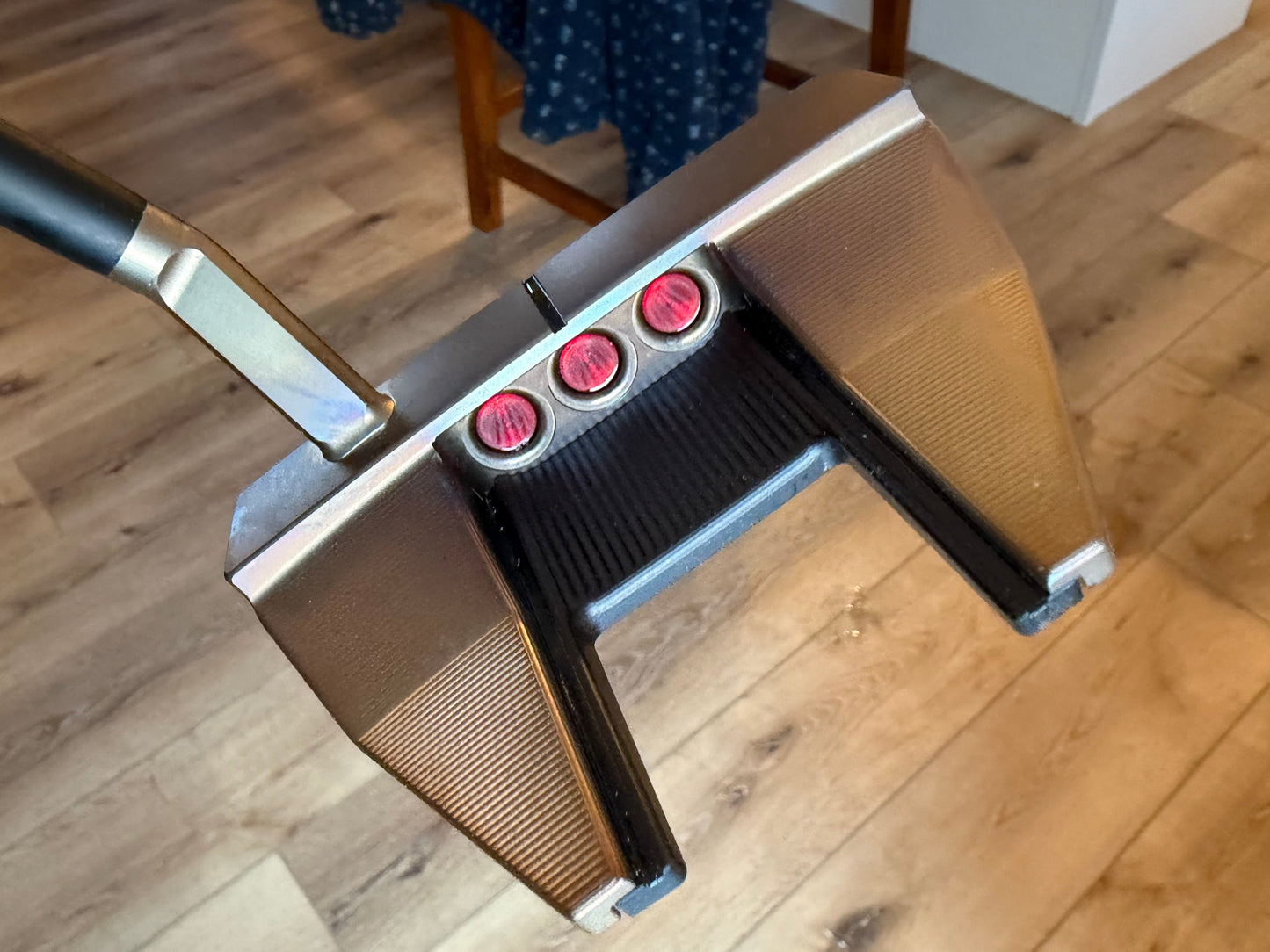 Torched twice - phantom x7.5 - totally repainted / candy red + black shaft 35”