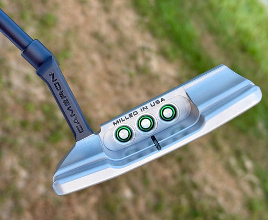 New two-tone Scotty Cameron Squareback 2 KBS GPS STEALTH satin/candy green 34.5”