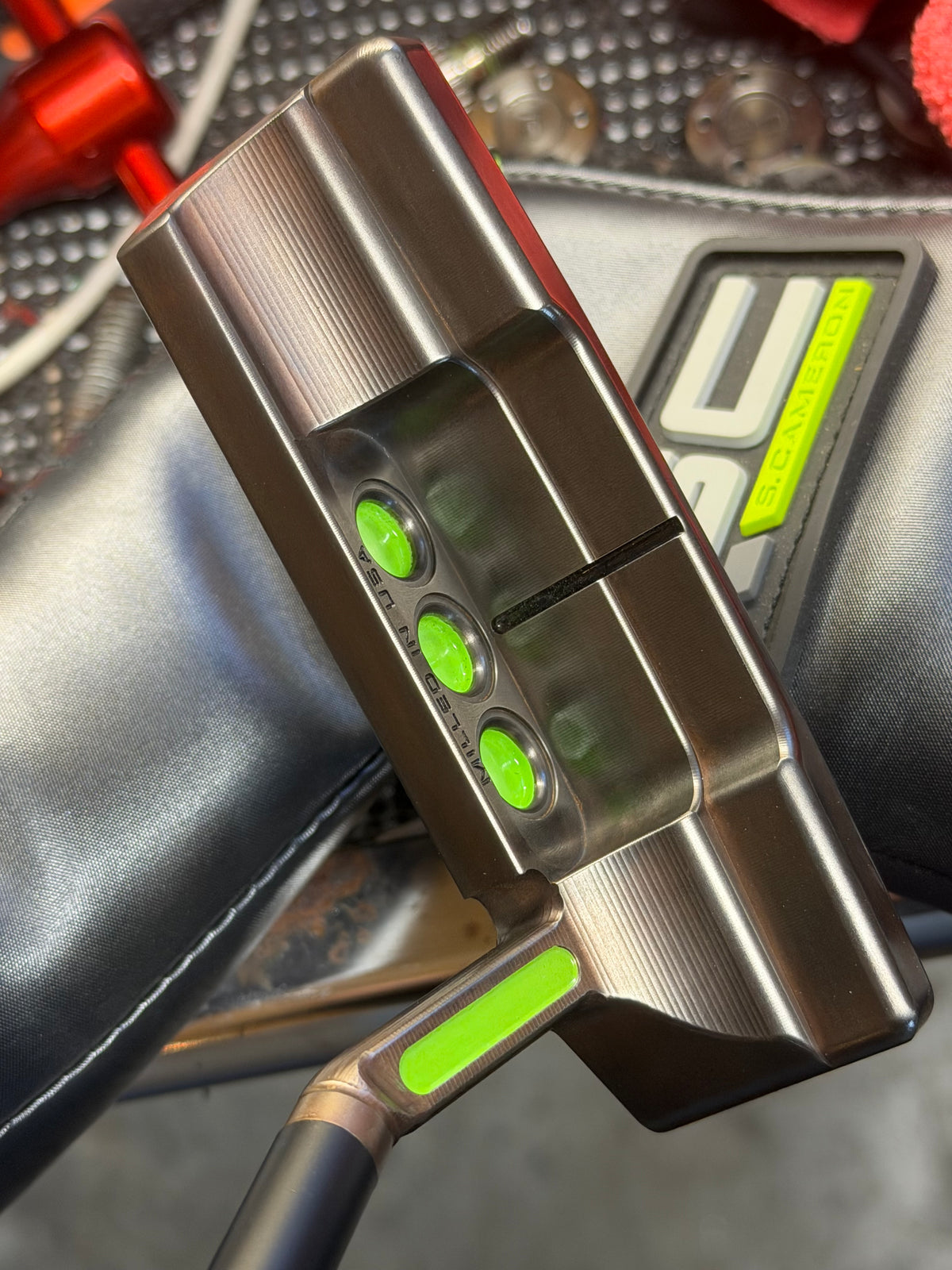 (New) Scotty Cameron Patina super select Newport 2.5 custom lime / leather 34.5”