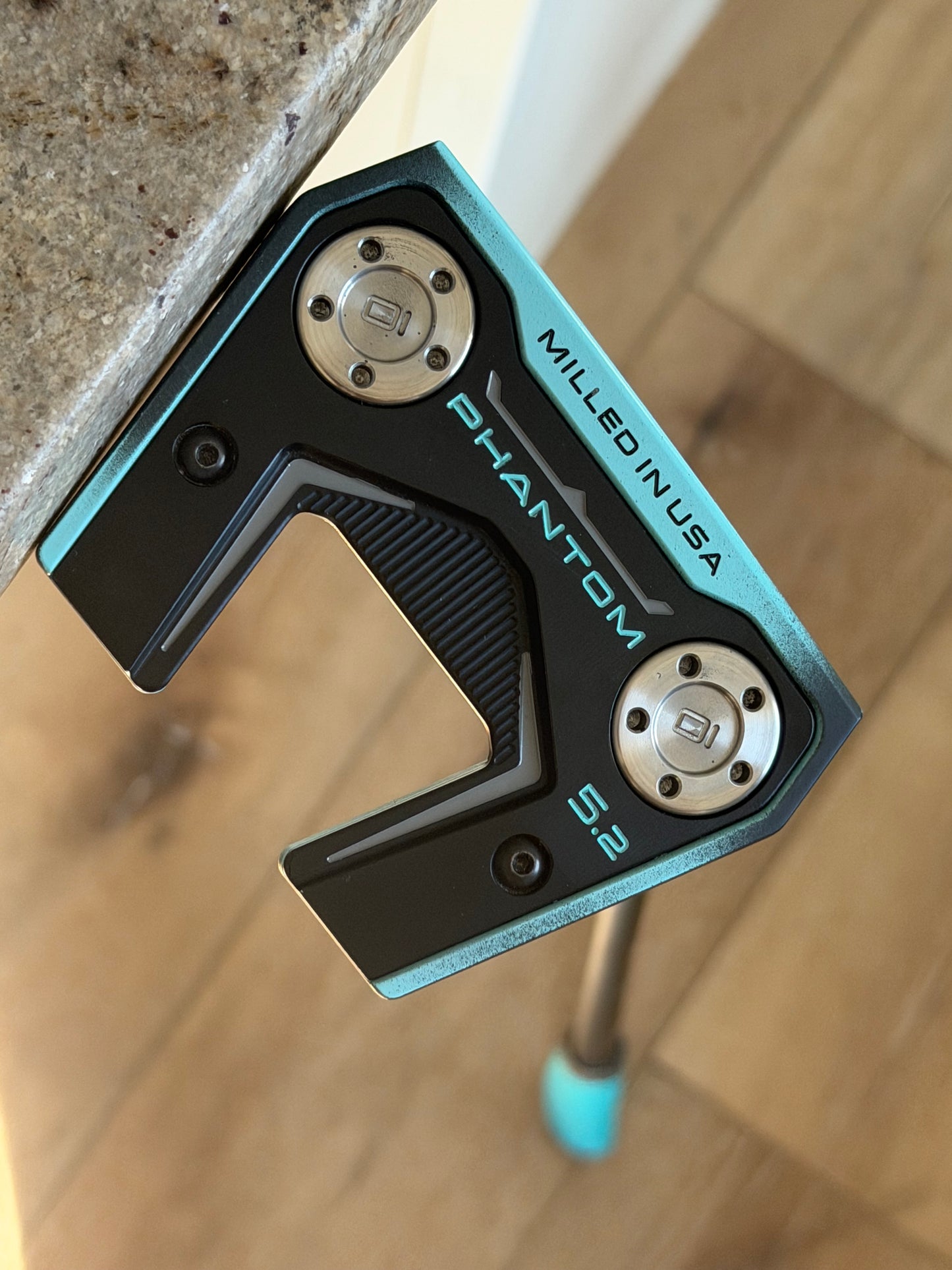 Scotty Cameron Tiffany fade phantom x5.2 - NEW KBS STEALTH - leather 34”