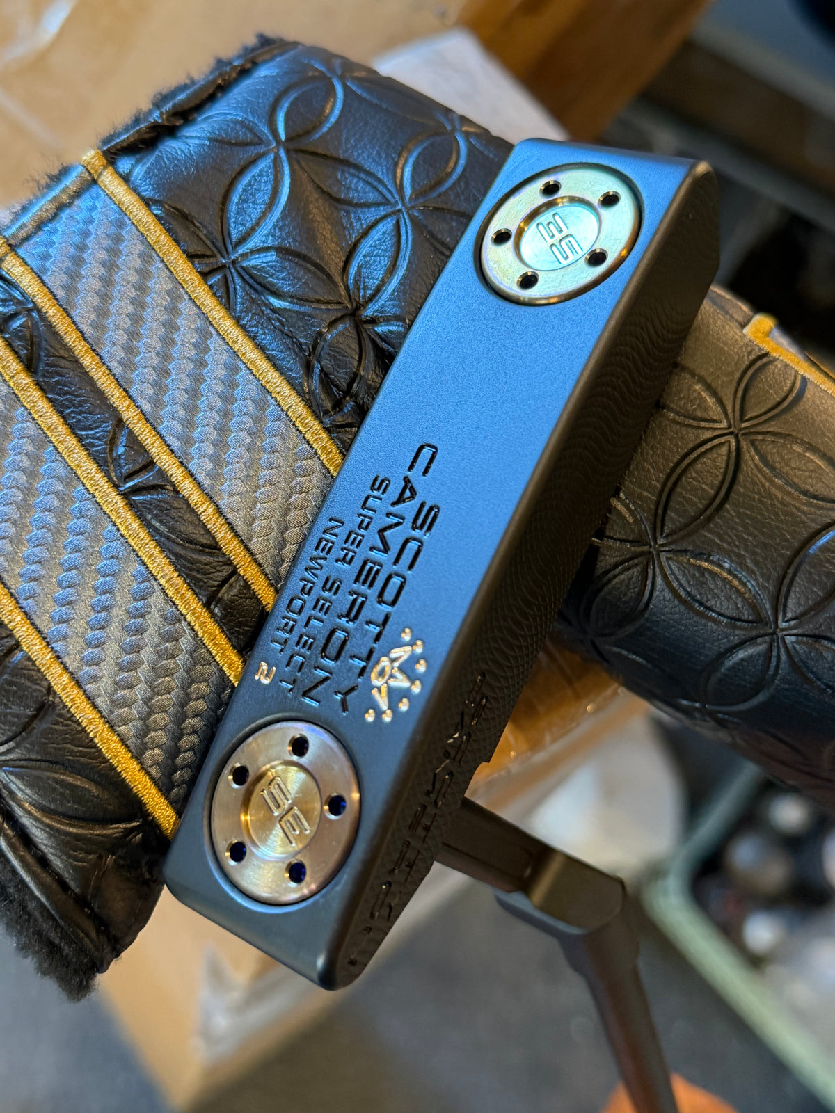 New Scotty Cameron Newport 2 1/50 KBS - black and torch 34”