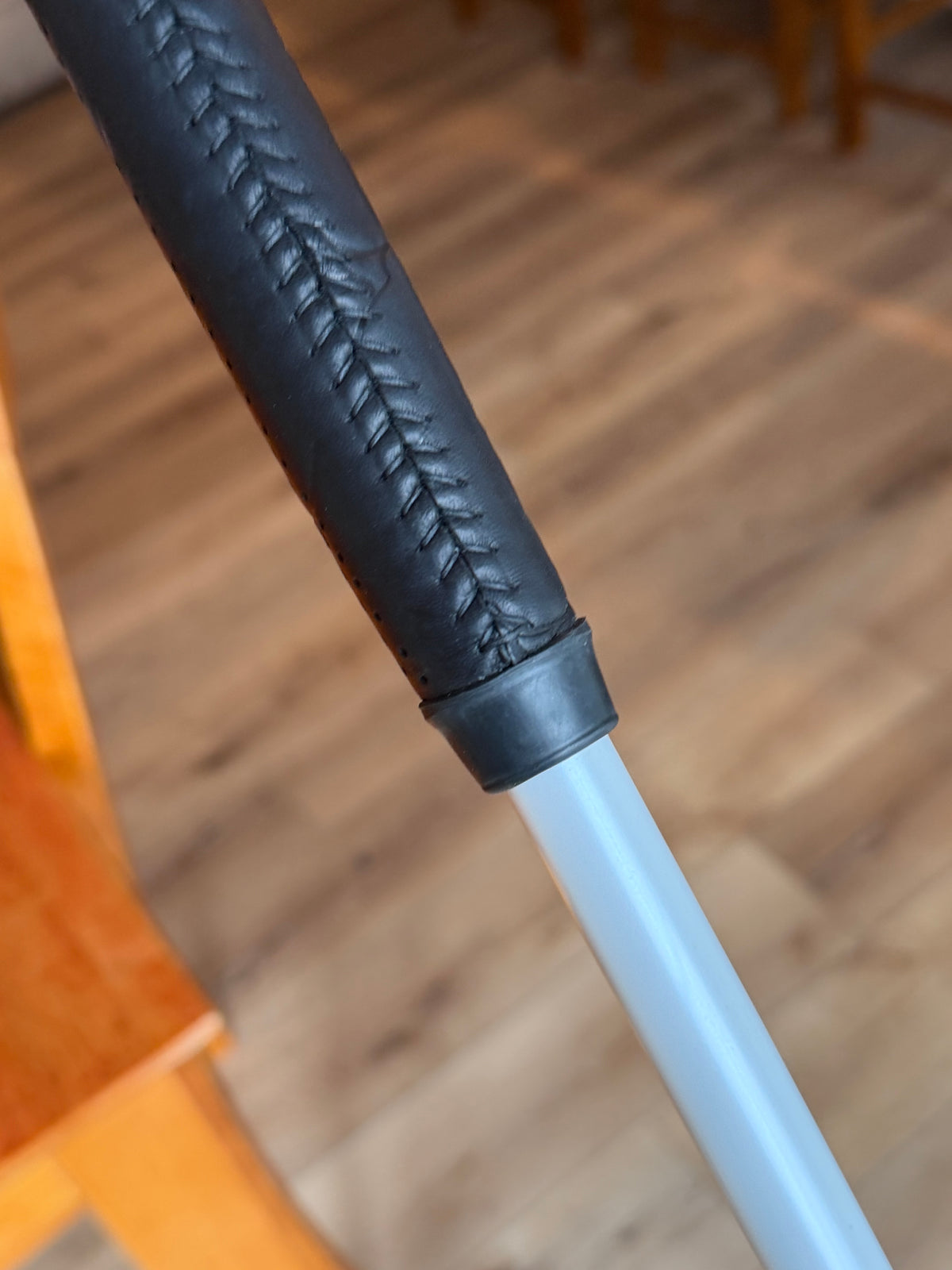 Scotty Cameron Newport 2.6 Center Shaft - white/white + leather 34”