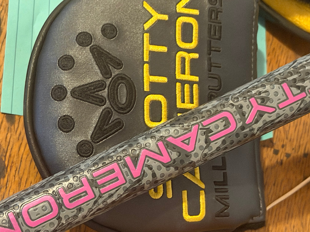 Scotty Cameron White / Candy Pink Phantom x5 x 5 psychedelic matador 35”