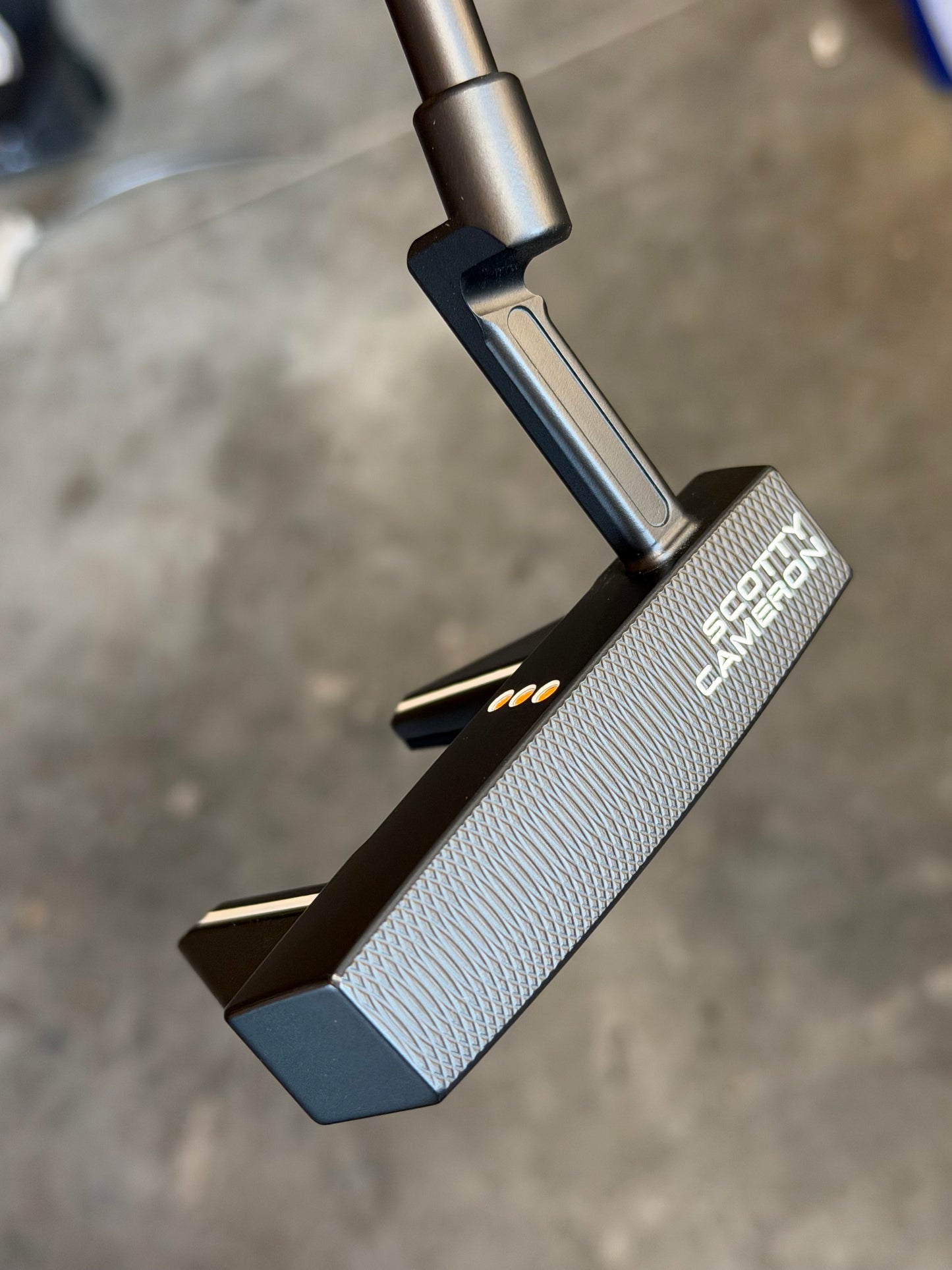 New Phantom 7.2 Scotty Cameron blackout/tangerine custom - grip choice 34.5”