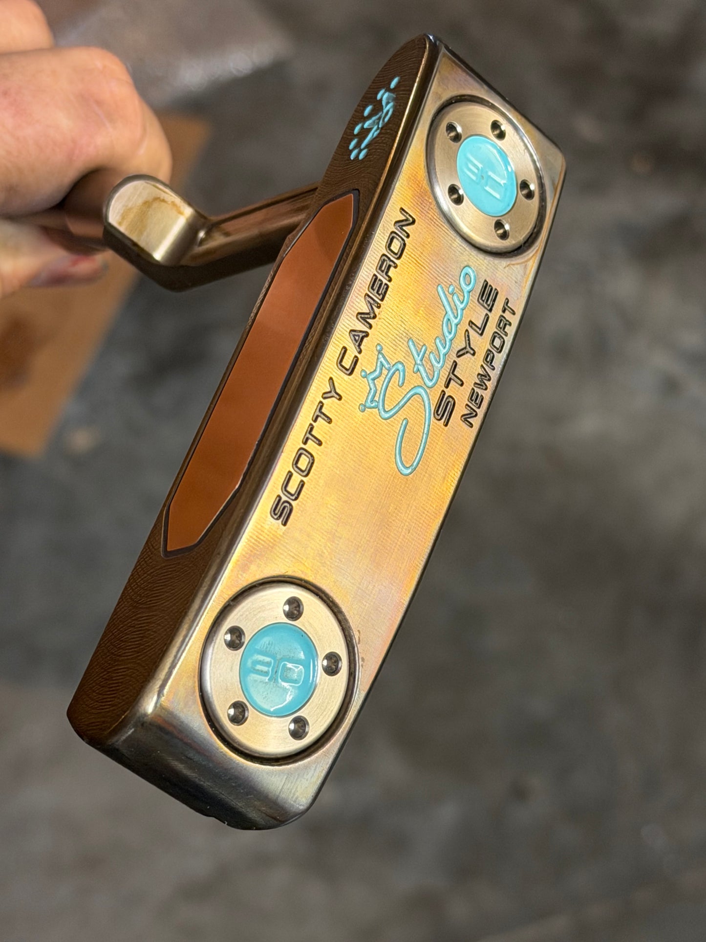 Scotty Cameron - studio style Newport - oil can / smooth copper / Tiffany 35”