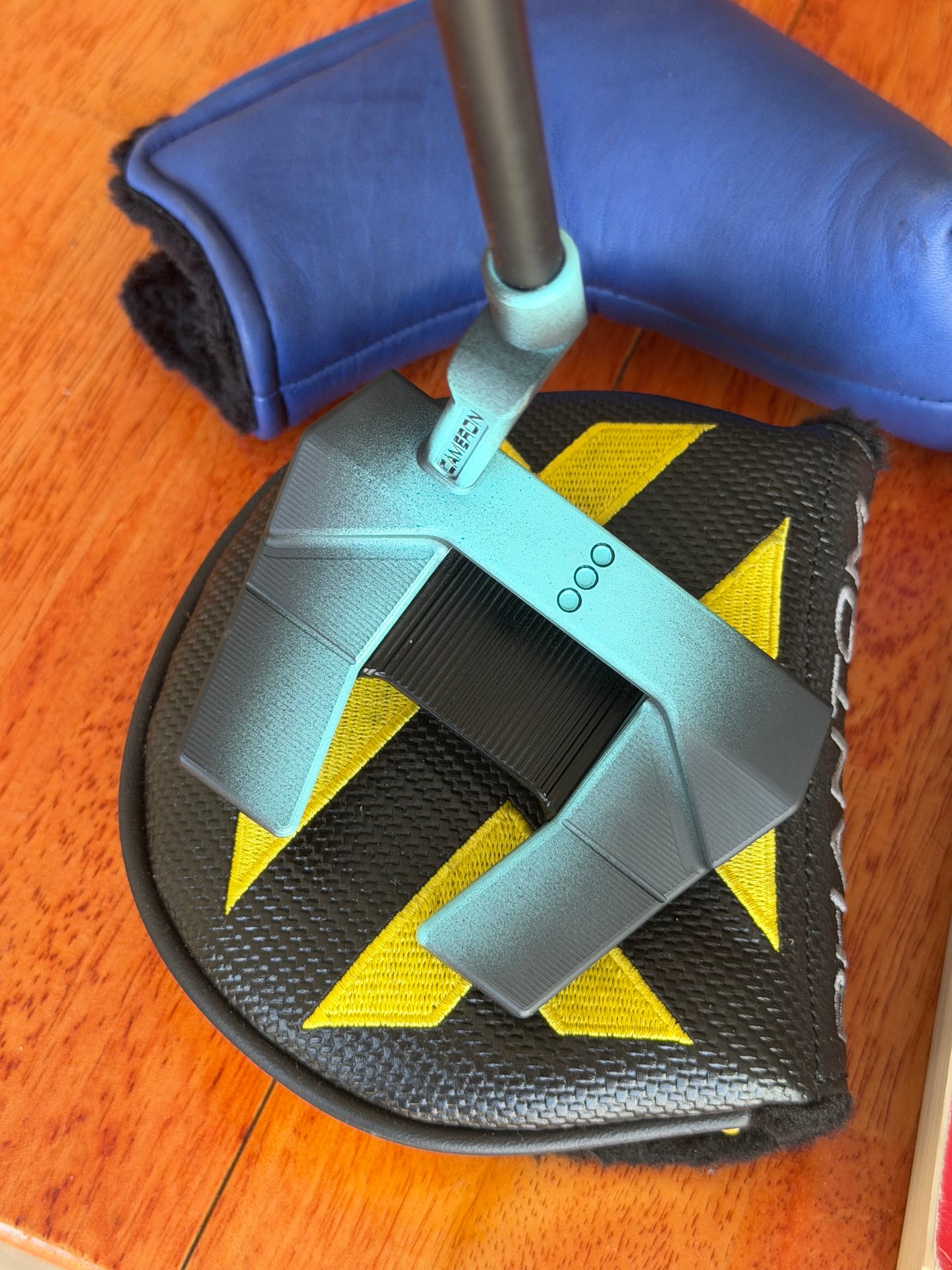 Scotty Cameron Tiffany fade phantom x5.2 - NEW KBS STEALTH - leather 34”