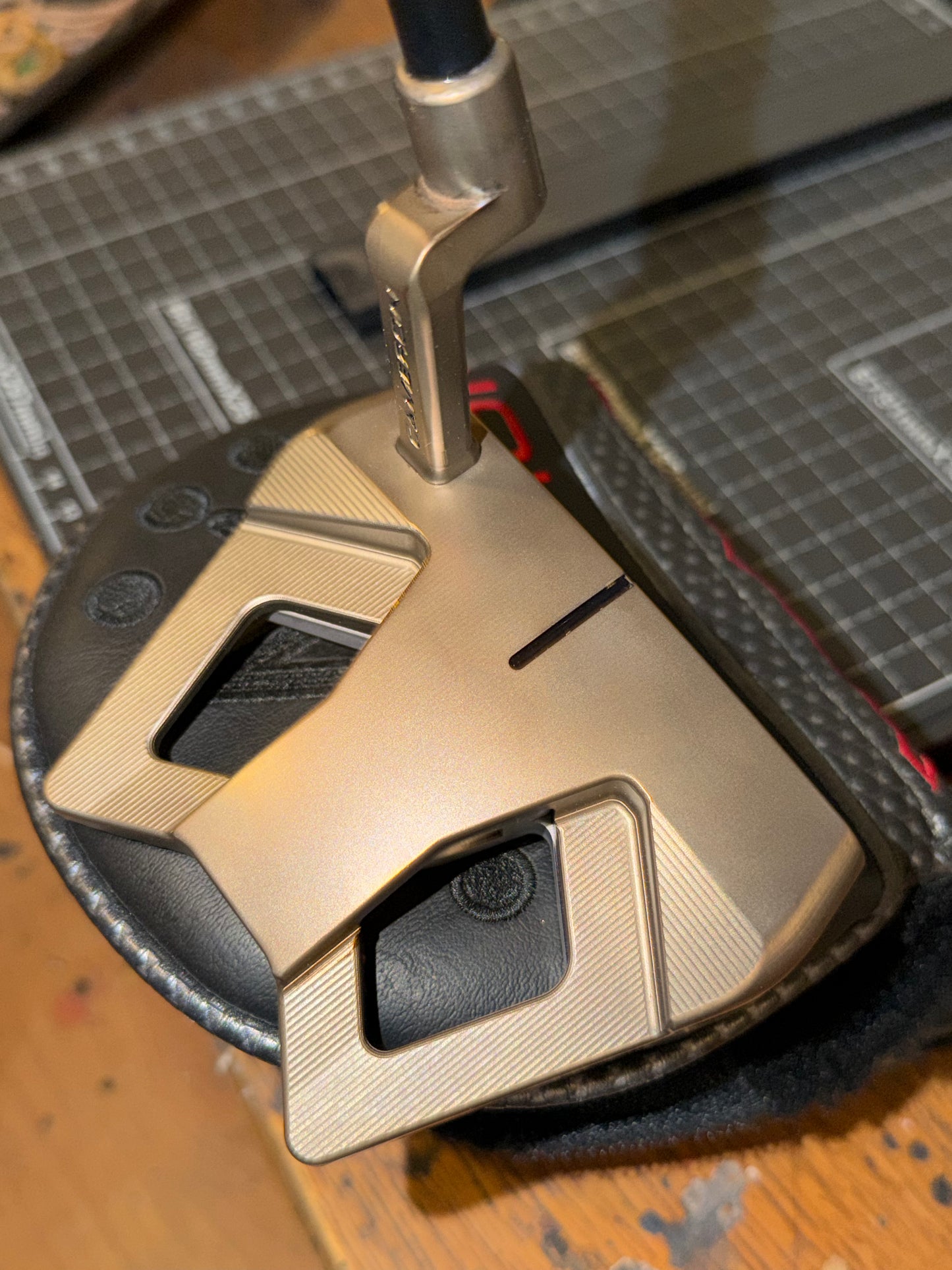 Scotty Cameron phantom 9.2R - KBS Carbon 155g - circle T - garsen 34”