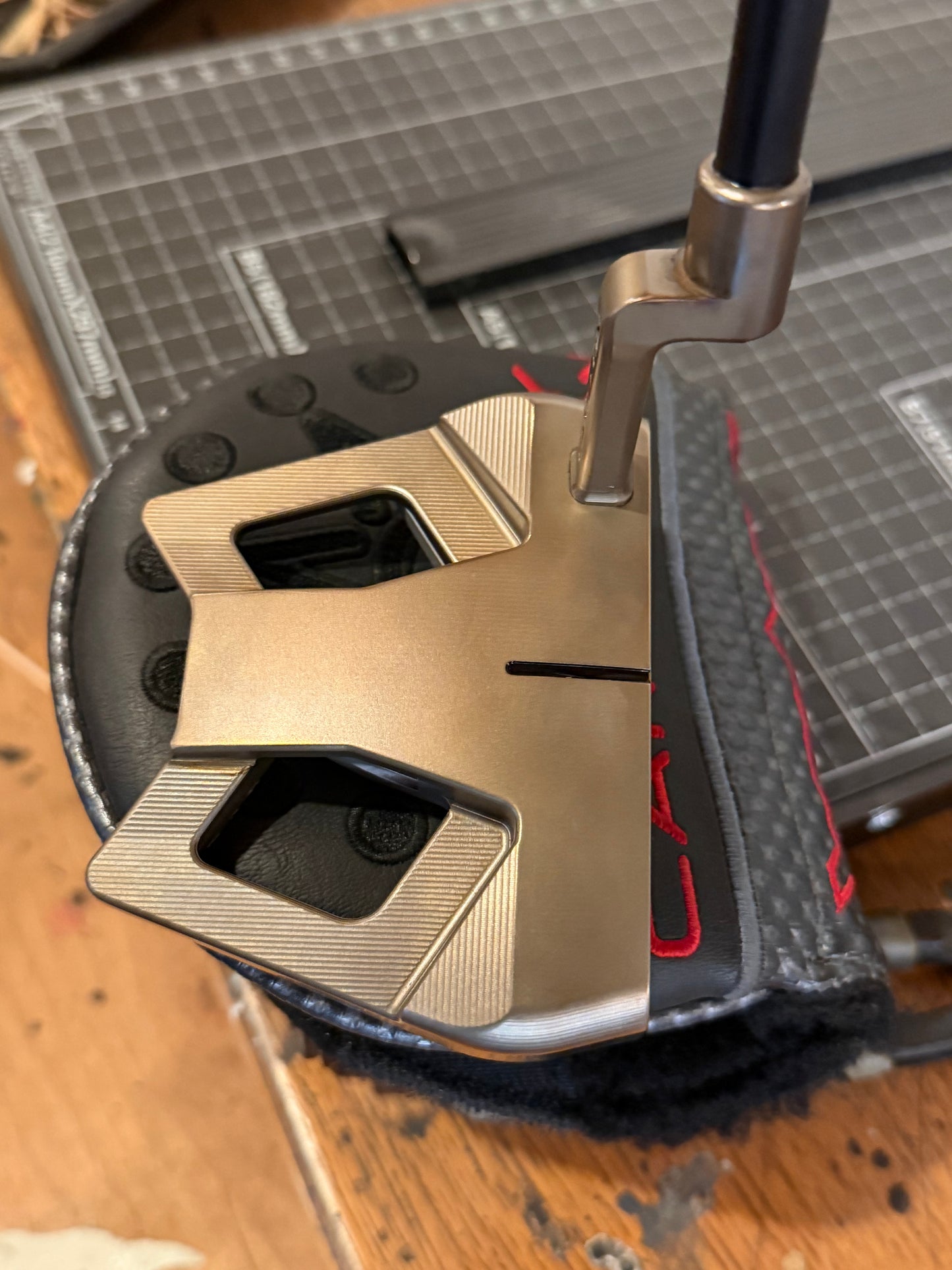 Scotty Cameron phantom 9.2R - KBS Carbon 155g - circle T - garsen 34”