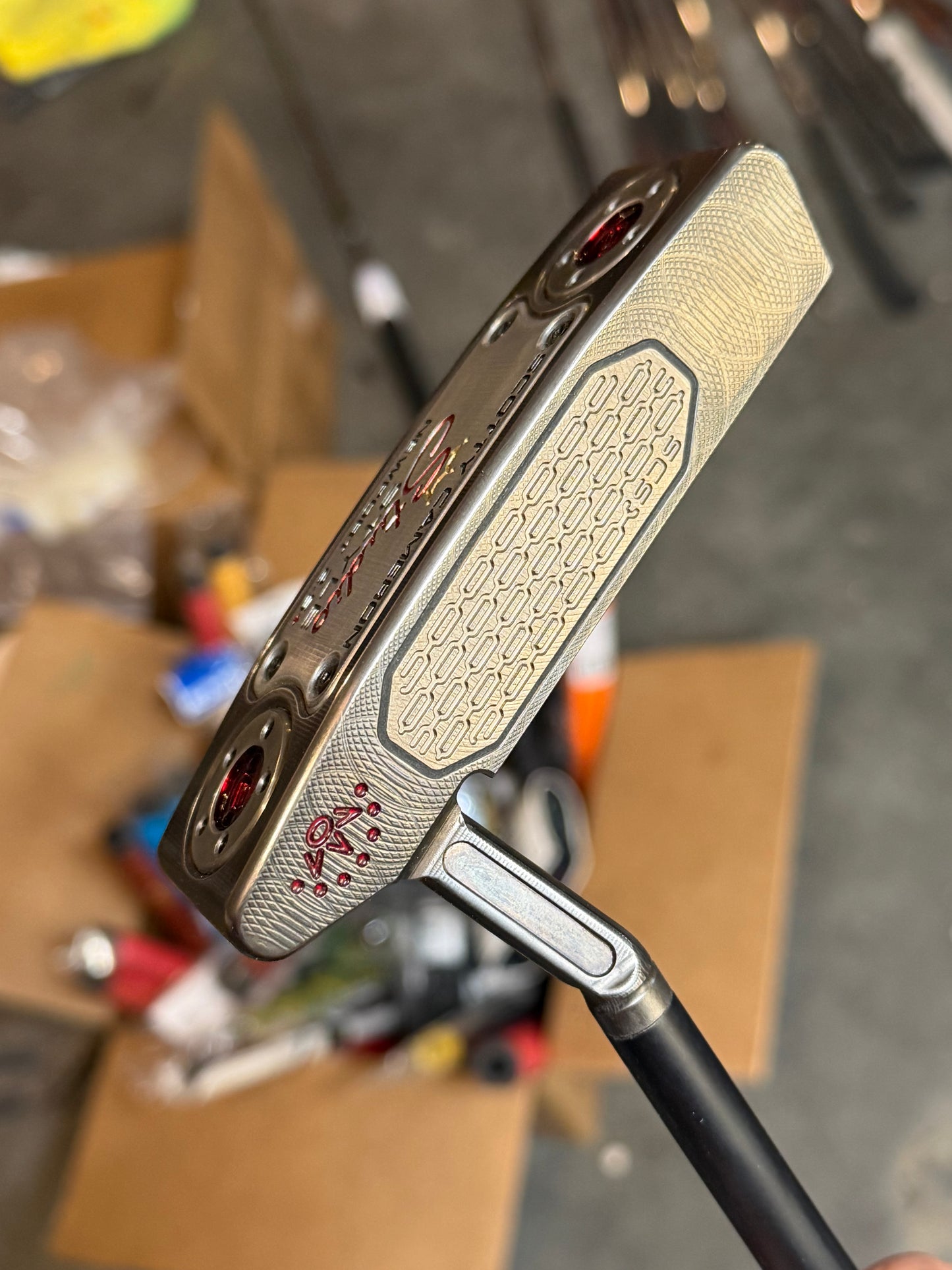 New Scotty Cameron studio style 2.5 + gunmetal / Accra Tour Z 34”