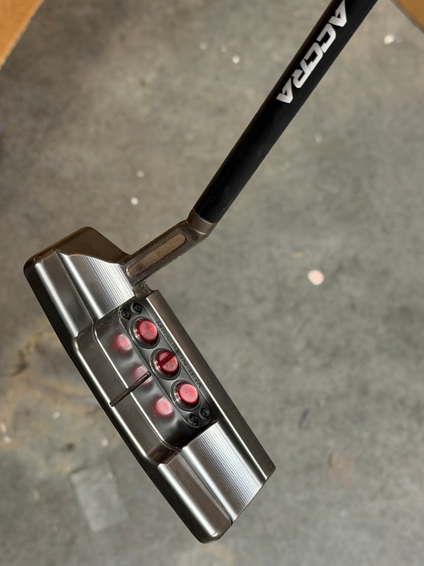 New Scotty Cameron studio style 2.5 + gunmetal / Accra Tour Z 34”