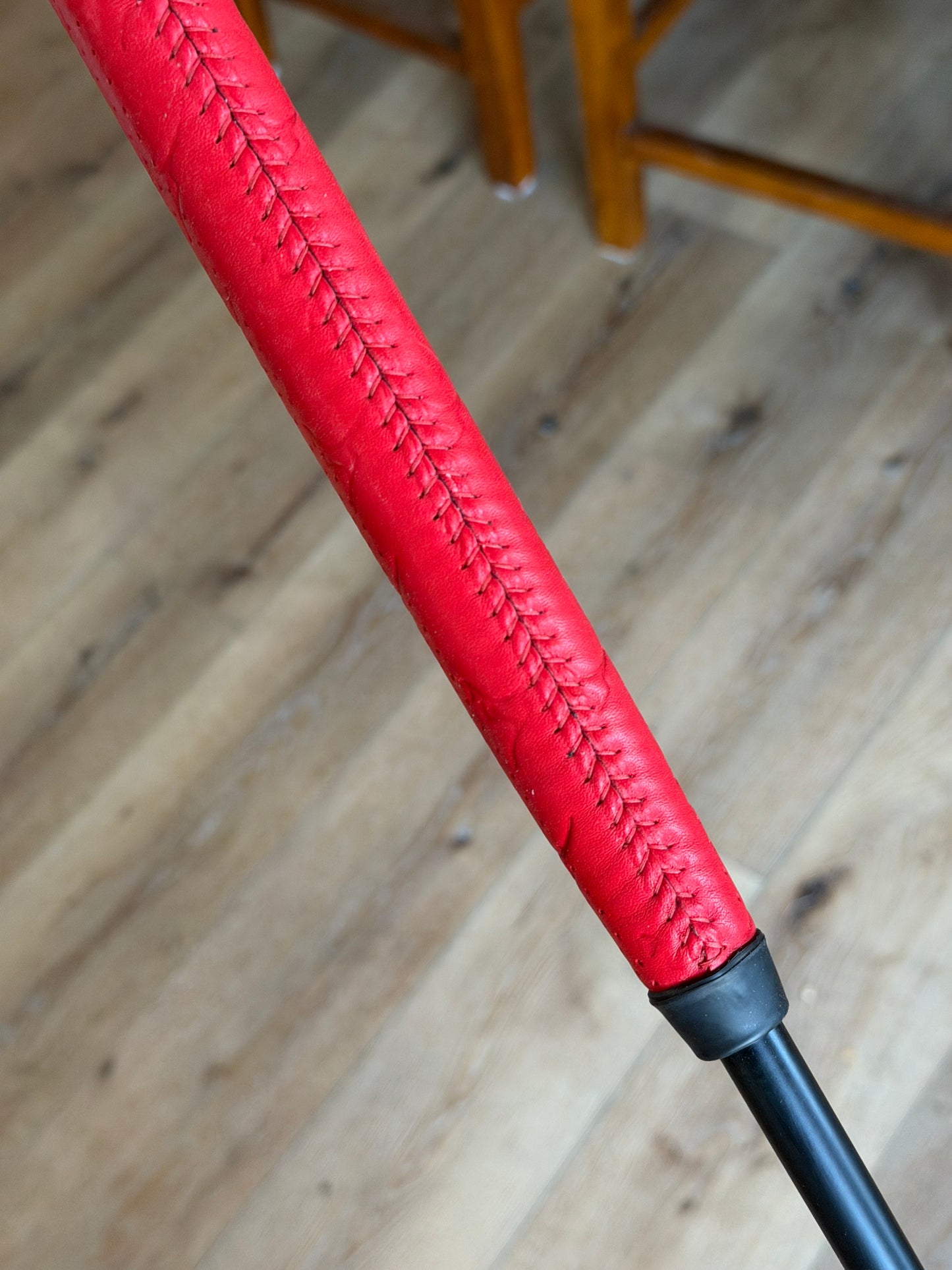 Phantom X7.5 USA/ Torch with black shaft, red kangaroo!  34"