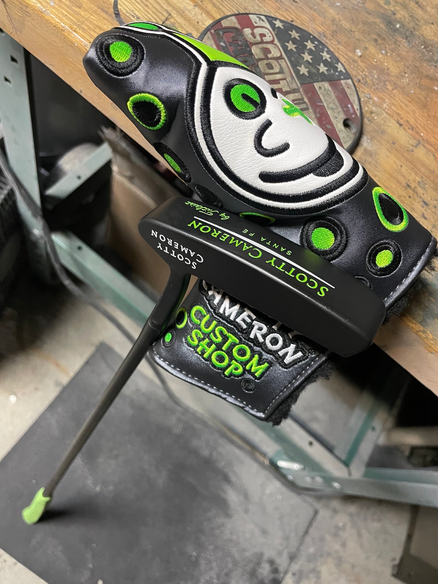 Scotty Cameron Santa Fe Classic - 1998 - blackout with lime green Jackpot Johnny!