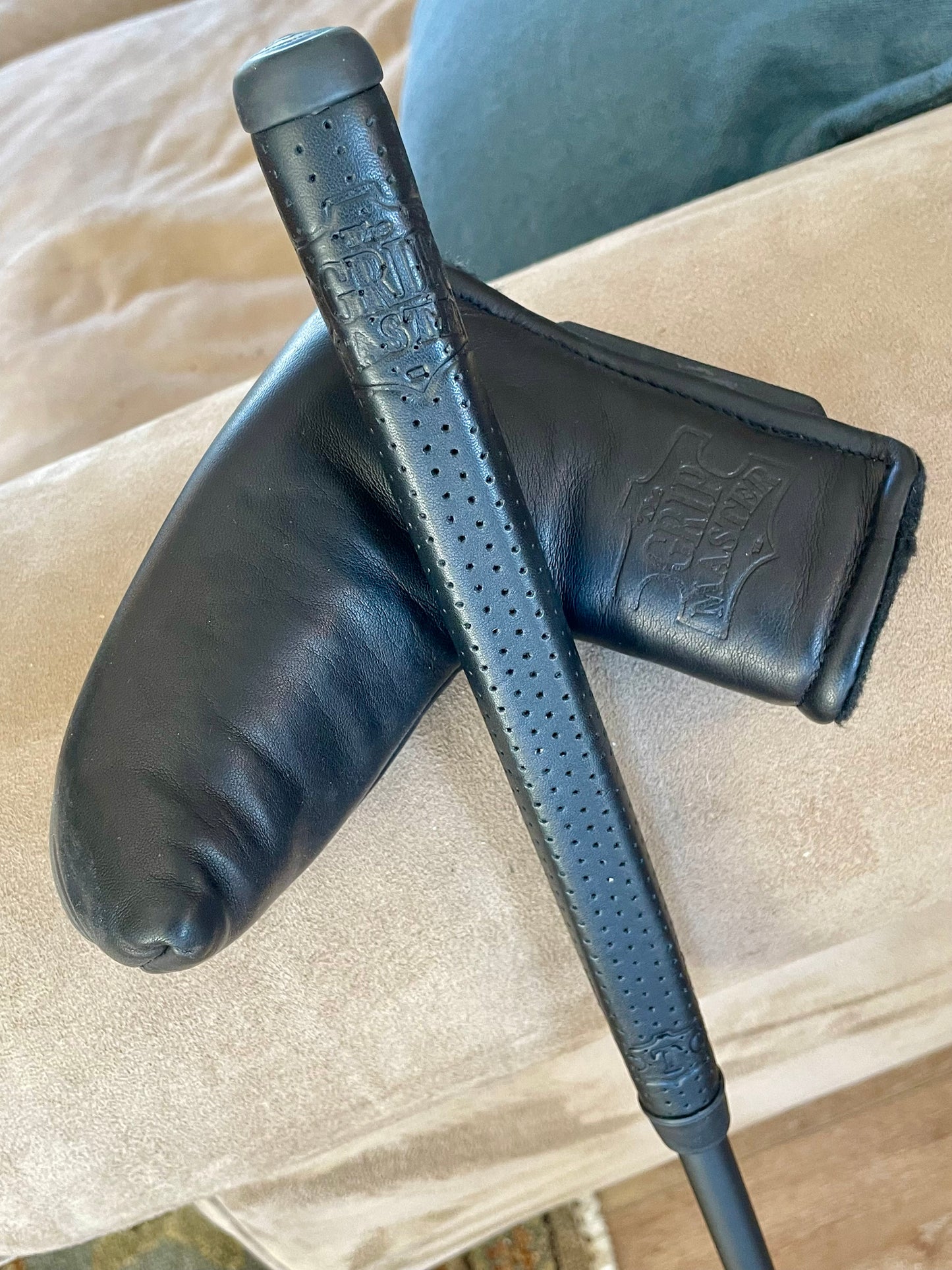 Scotty Laguna Studio Select 1.5 - oil can- 35" with limited black cabretta leather grip/cover