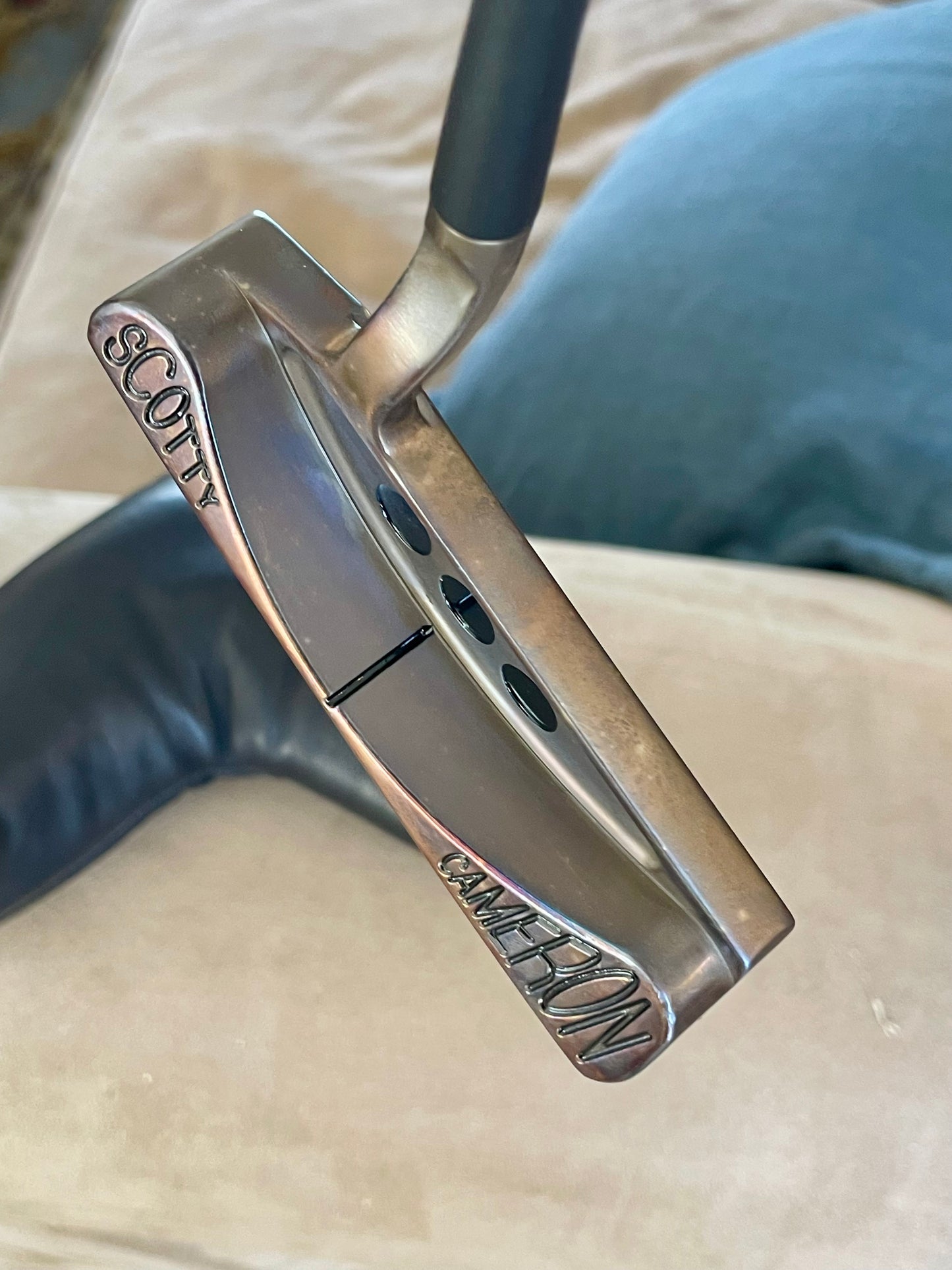 Scotty Laguna Studio Select 1.5 - oil can- 35" with limited black cabretta leather grip/cover