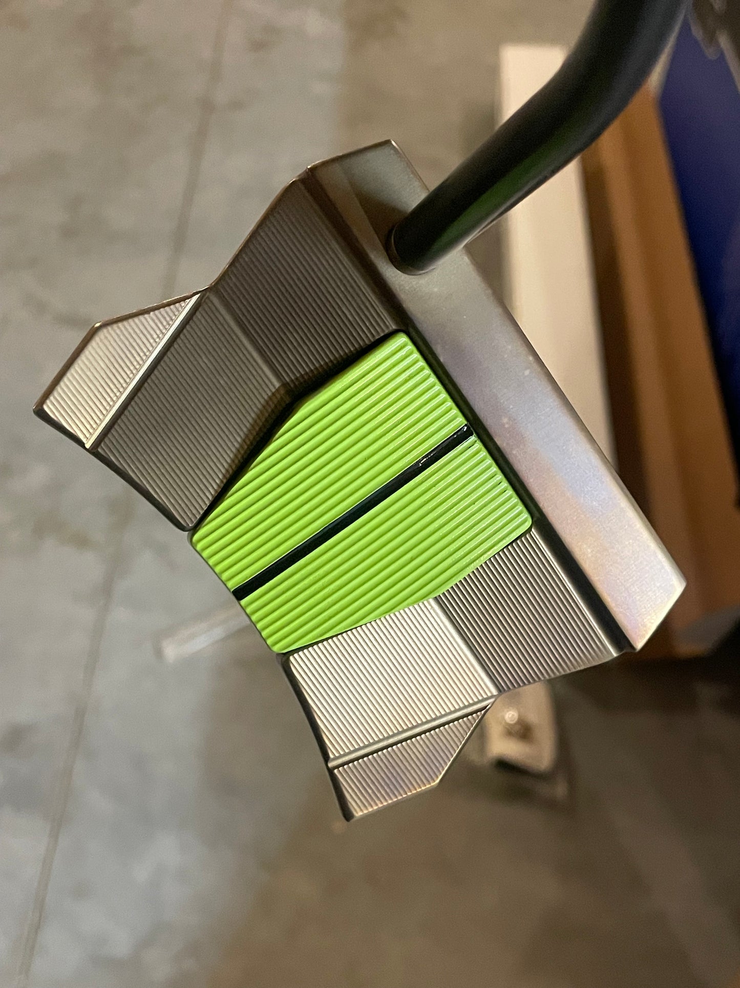 Sassy Grass Green MOTO Phantom X11 - Leather - KBS - Torch finish 34.5"