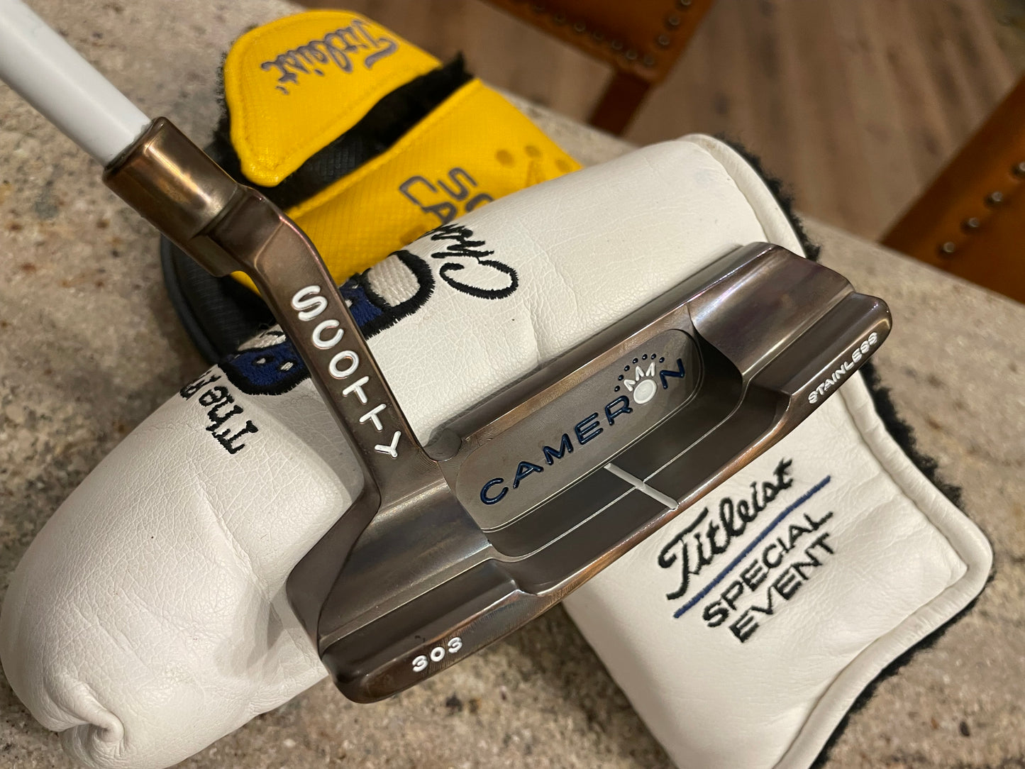 Studio Stainless 35" Newport 2 in 9.9/10 orig condition / KBS Graphite / Oil Can / Leather